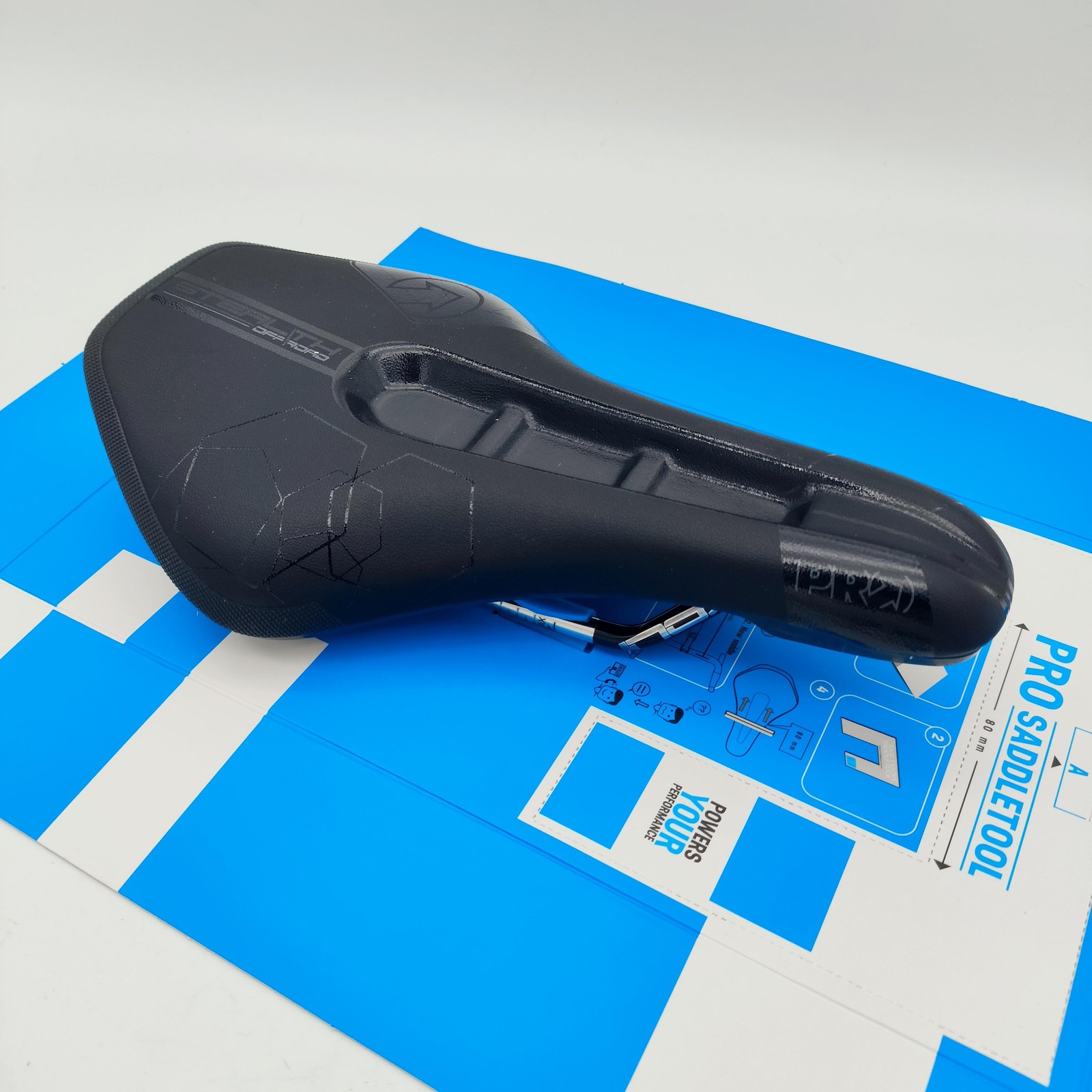 PRO STEALTH Off-road Sport Bik e Saddle MTB Gravel 142mmX245mm Stainless Rail