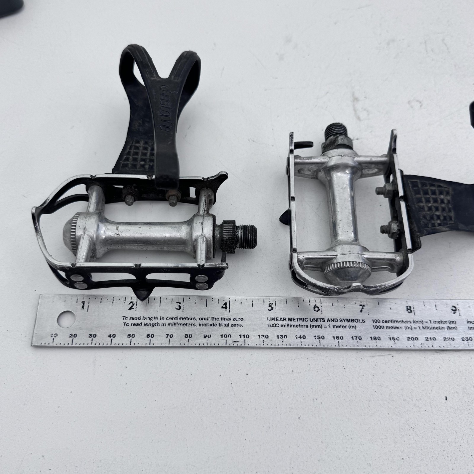 Vintage MKS Sylvan SY-1 Bike Pedals Christophe 9/16 in Toe Clips Black A68