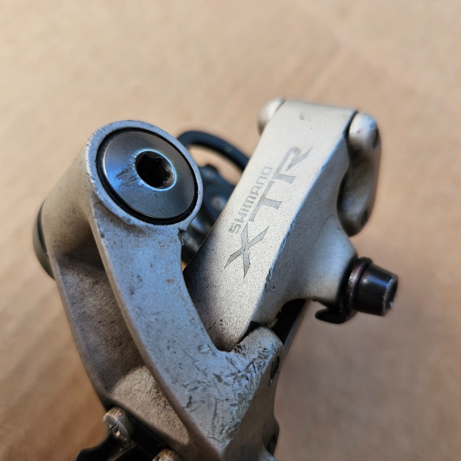 Shimano XTR 8 Speed Rear Derailleur Medium Cage RD-M950 Gray Japan