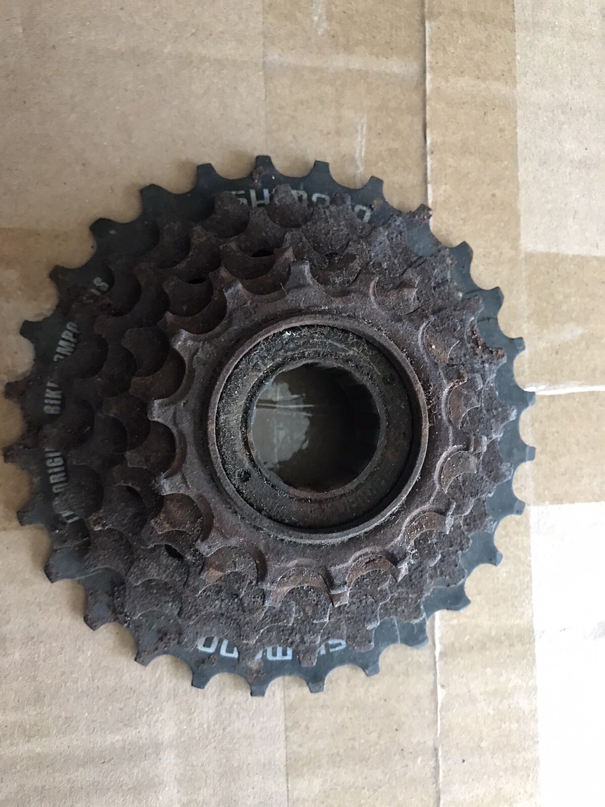 SHIMANO MF-TZ06 FREEWHEEL 6 Spd SCREW-ON