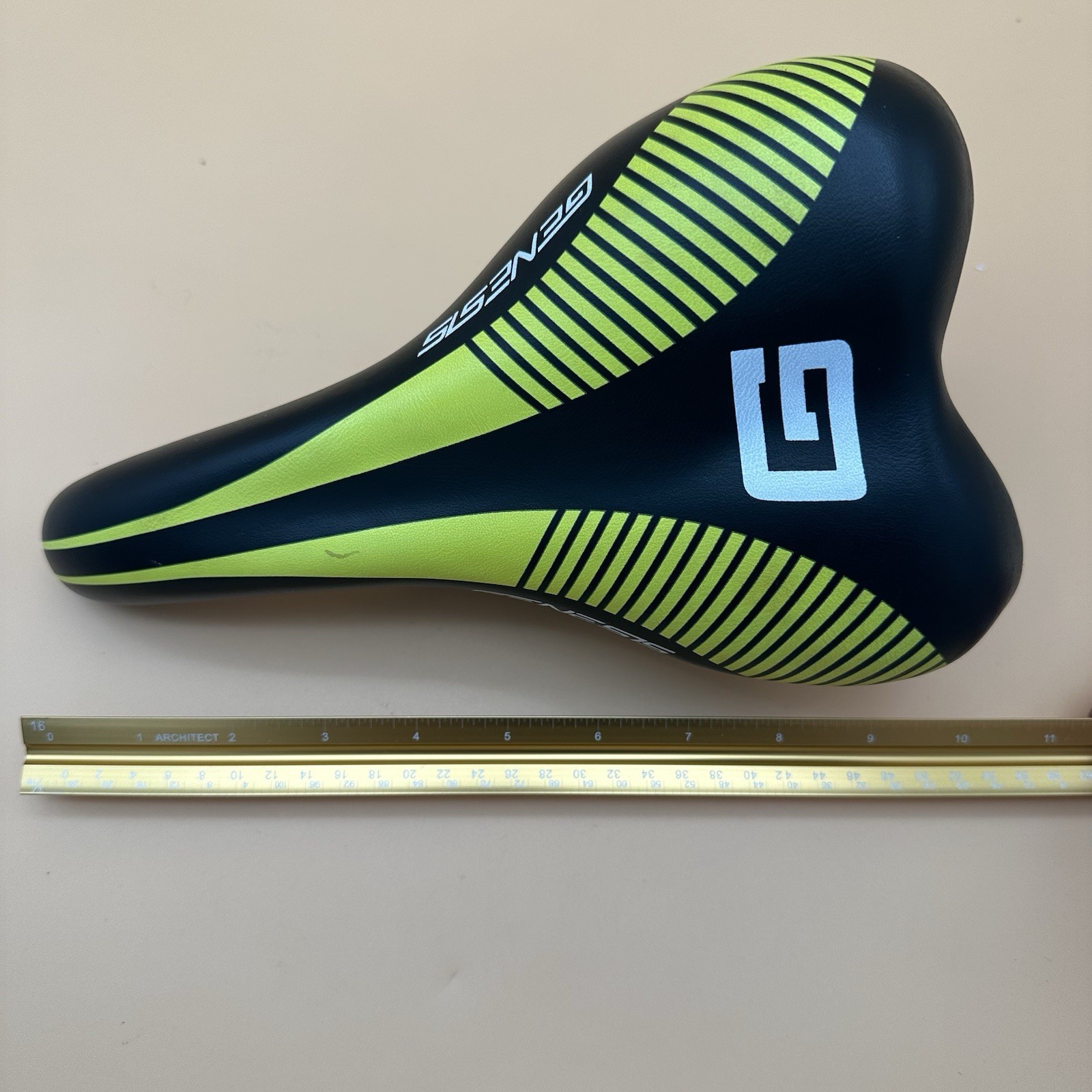 Genesis GSRSN209 Comfort Bicycle Saddle Seat Black/Green MTB/Road/Hybrid