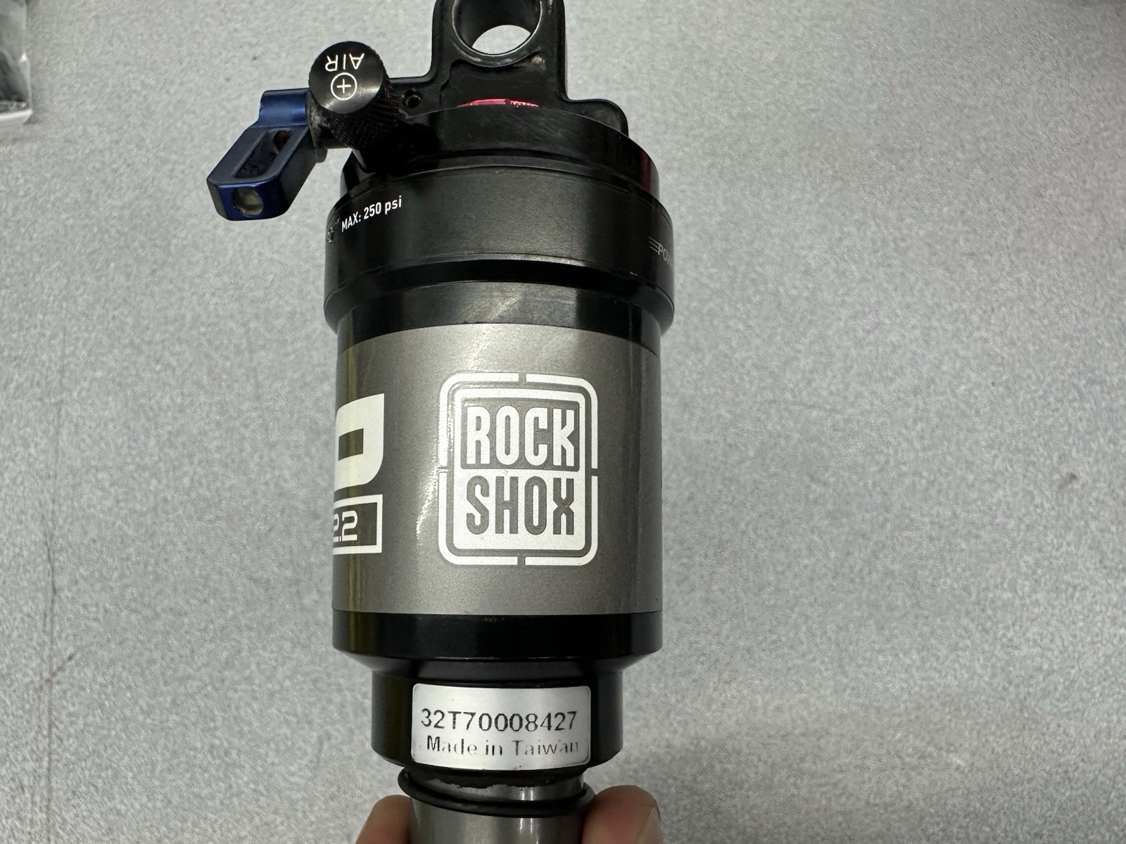 Rockshox Ario Rear Air Shock 6.5” Eye To eye, Lockout And Preload – 165mm