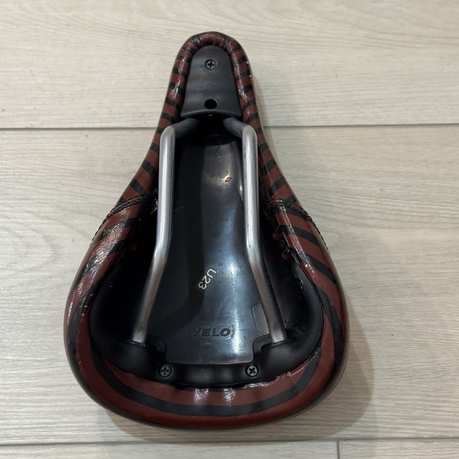 UGP Underground Products BMX Seat Old Mid School Red Black Padded Skull Logo