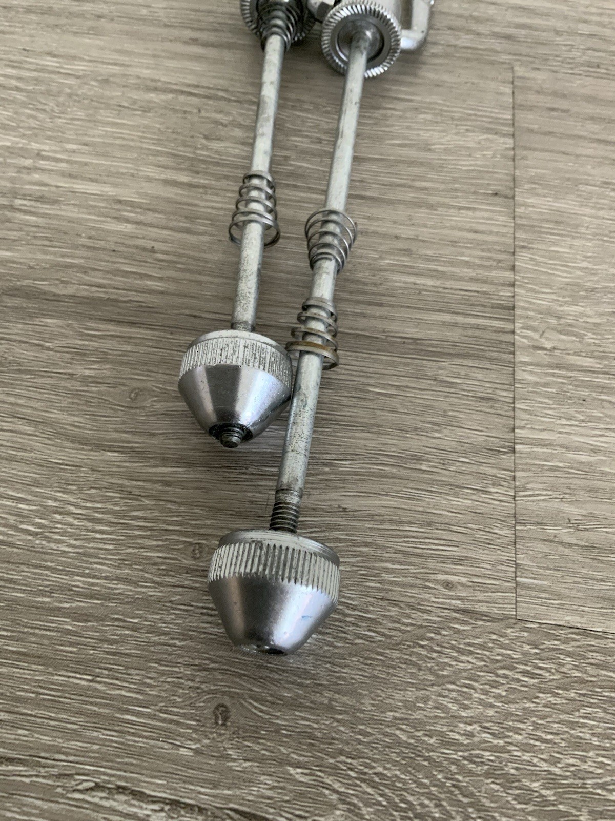 M.M. ATOM SKEWER SET 100-120/122 MM SPACING STEEL 204 GRAMS