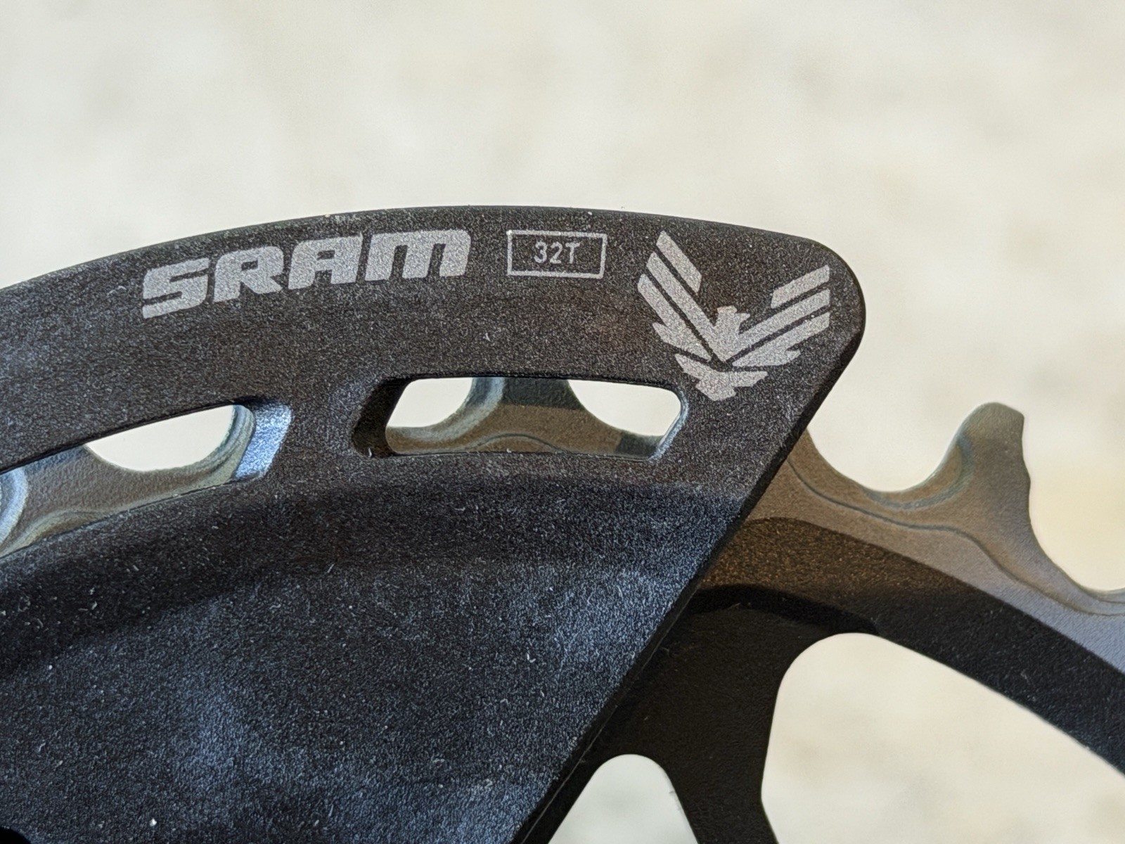 SRAM XO Eagle T-Type Direct Mount Chainring 32t 12-Speed 8-Bolt w/ Bash Guard