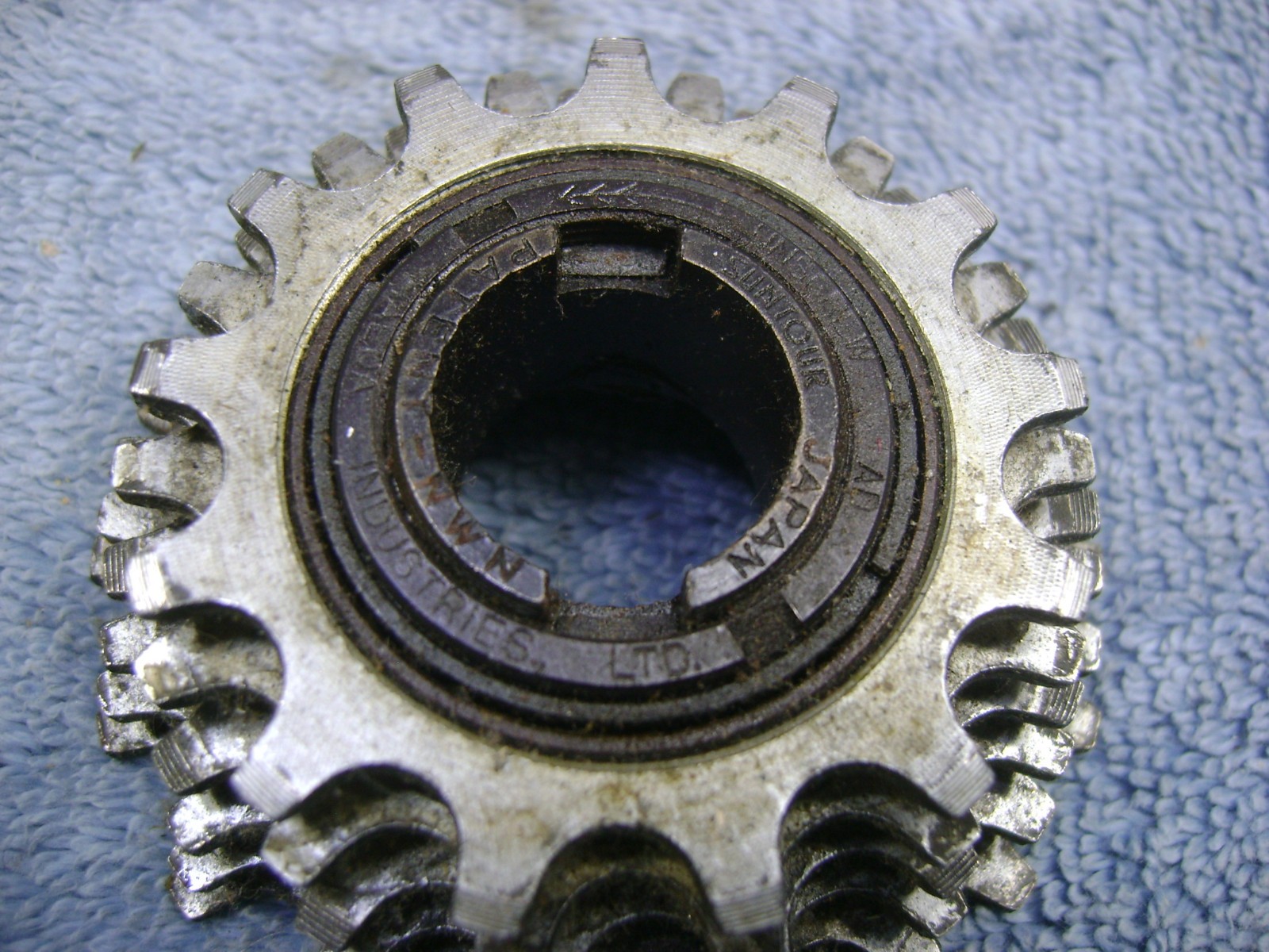 used GC, SunTour Winner Freewheel, Ultra 6 speed, 13/14/15/16/17/18 teeth