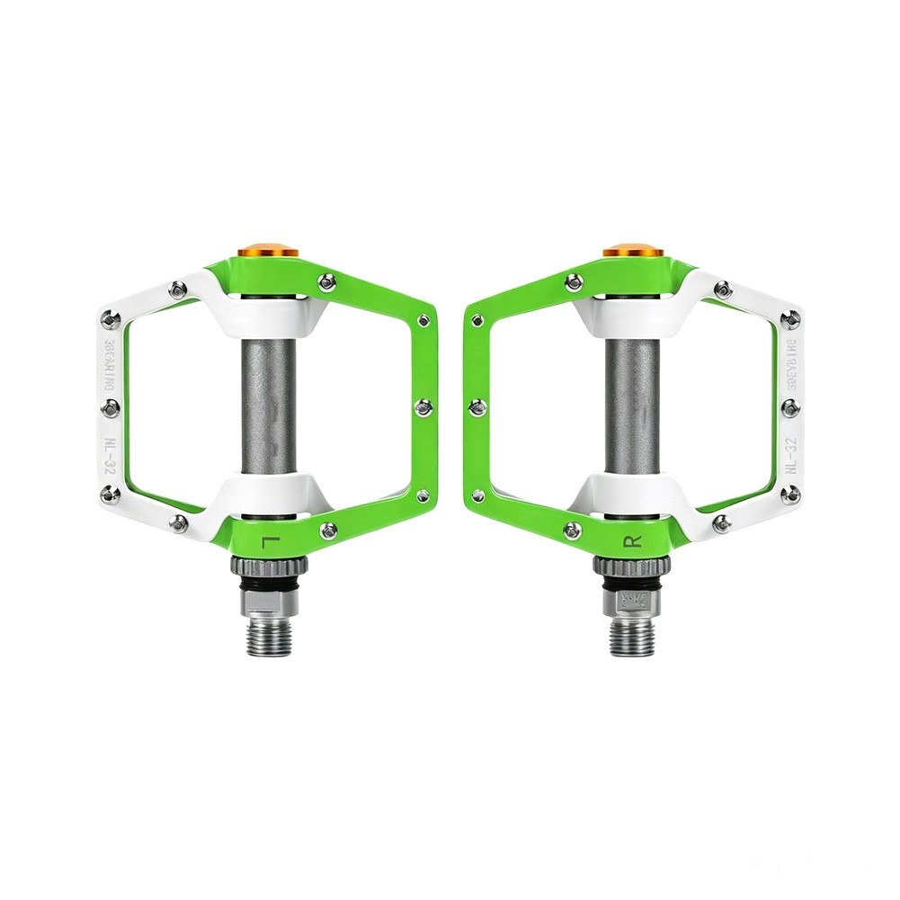 CNC Aluminum Bicycle Pedals 460g Pair with 20 Removable Pins and Dust Cover