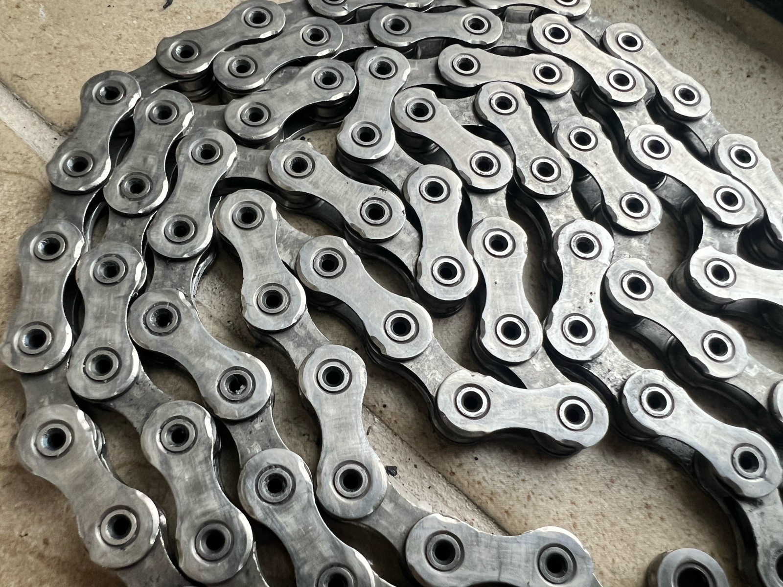 Shimano CN-HG901 Dura Ace XTR HG-X11 Bicycle Chain 11 speed 106 Links