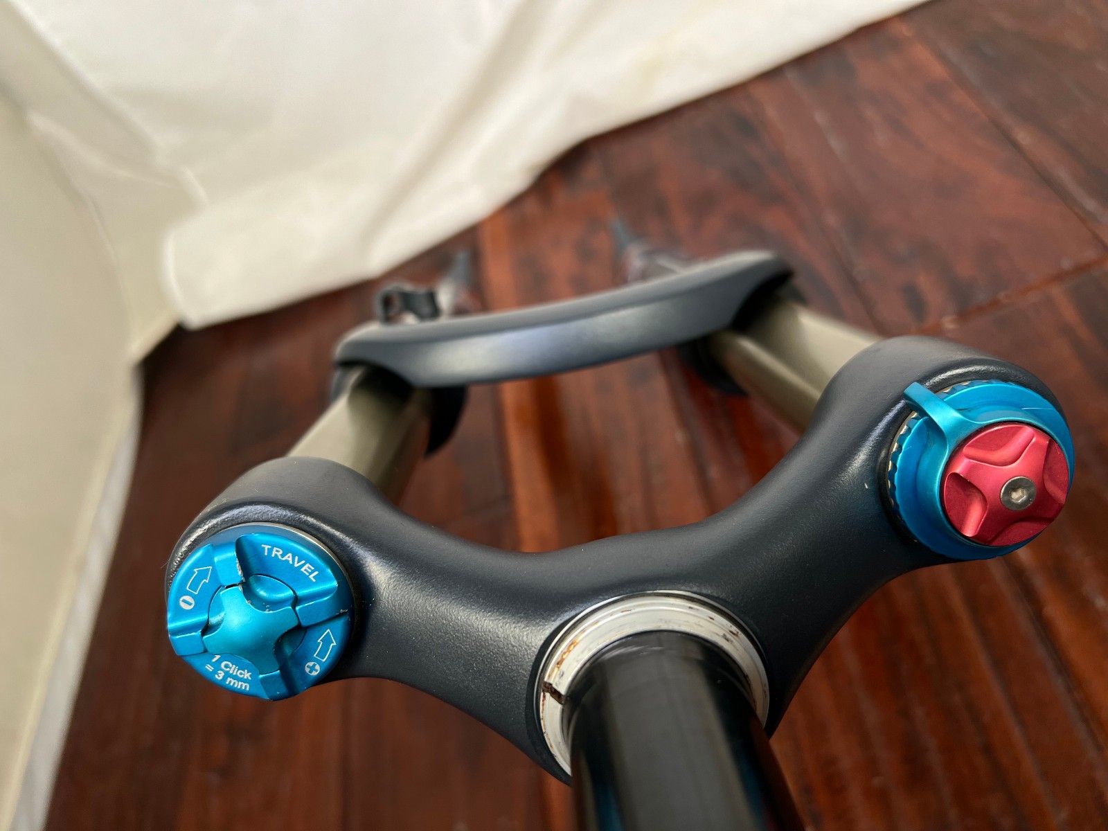 Fox Talas RLC Fork 26” 1-1/8″ QR Disc 90-130mm