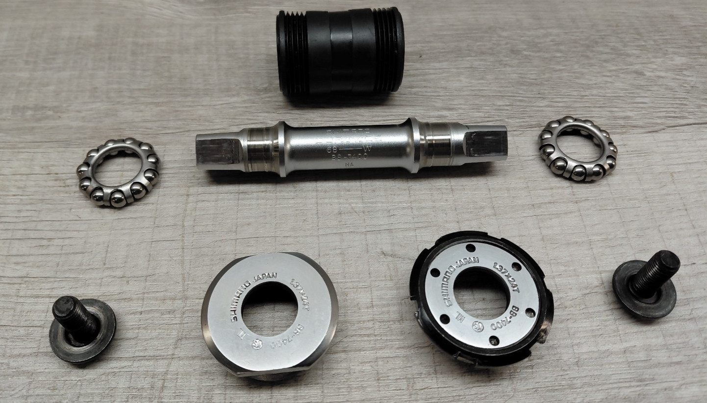 Vintage Shimano Dura-Ace BB-7400 Bottom Bracket, 68x 113 mm BSA Road Bike -JIS