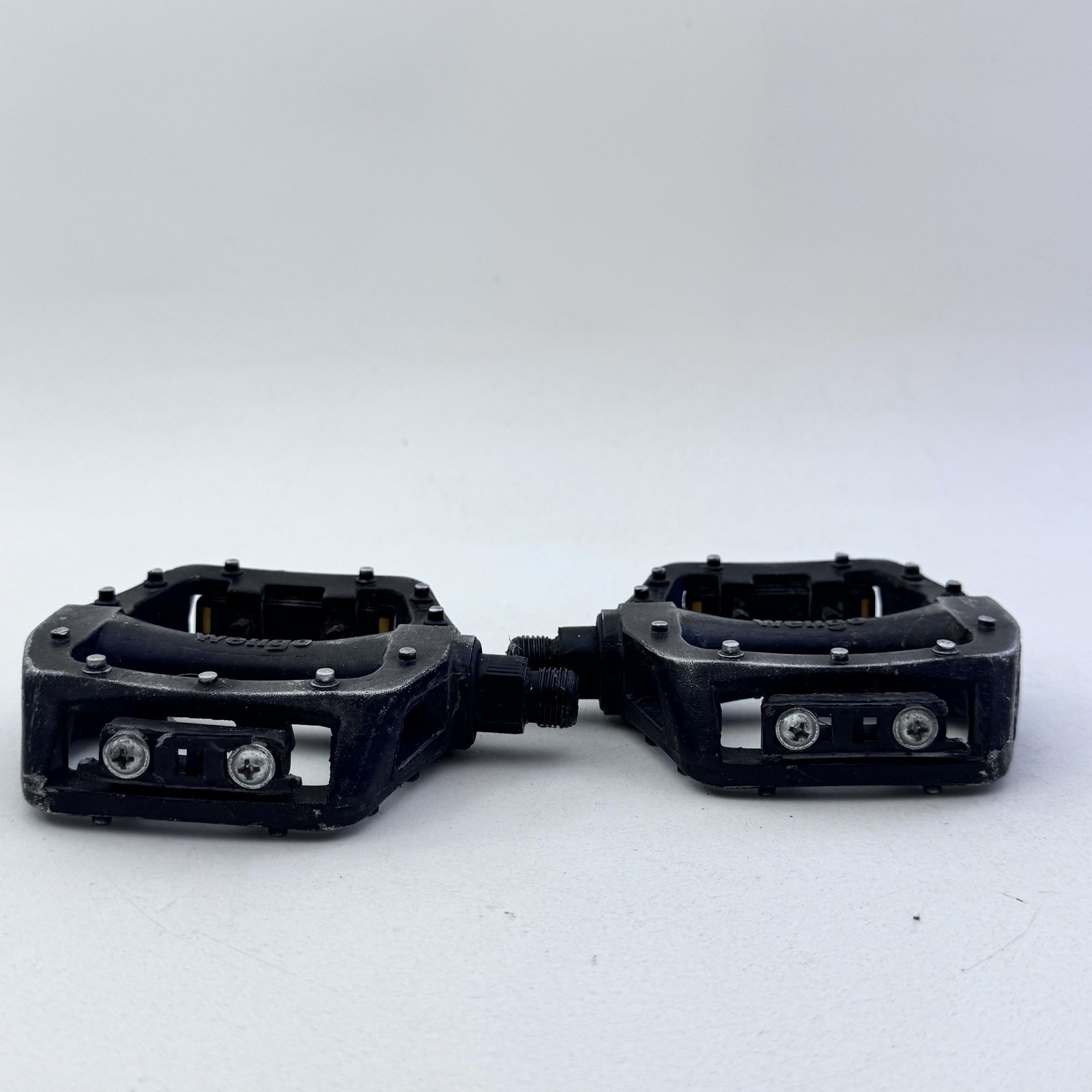 Wellgo Platform Pedals Pair Black Alloy Flat Bike 9/16 in MTB BMX Urban A20