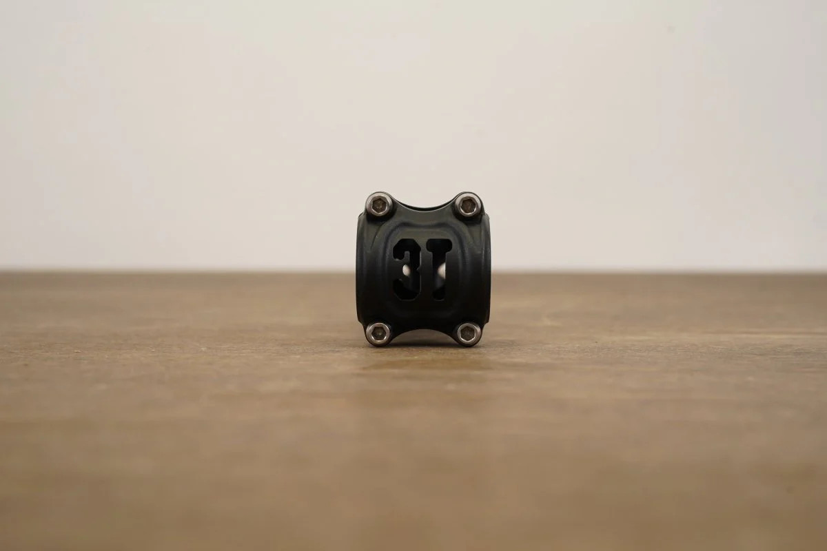 3T ARX Team 110mm ±6 Degree Alloy Road Stem 131g 1 1/8″ 31.8mm