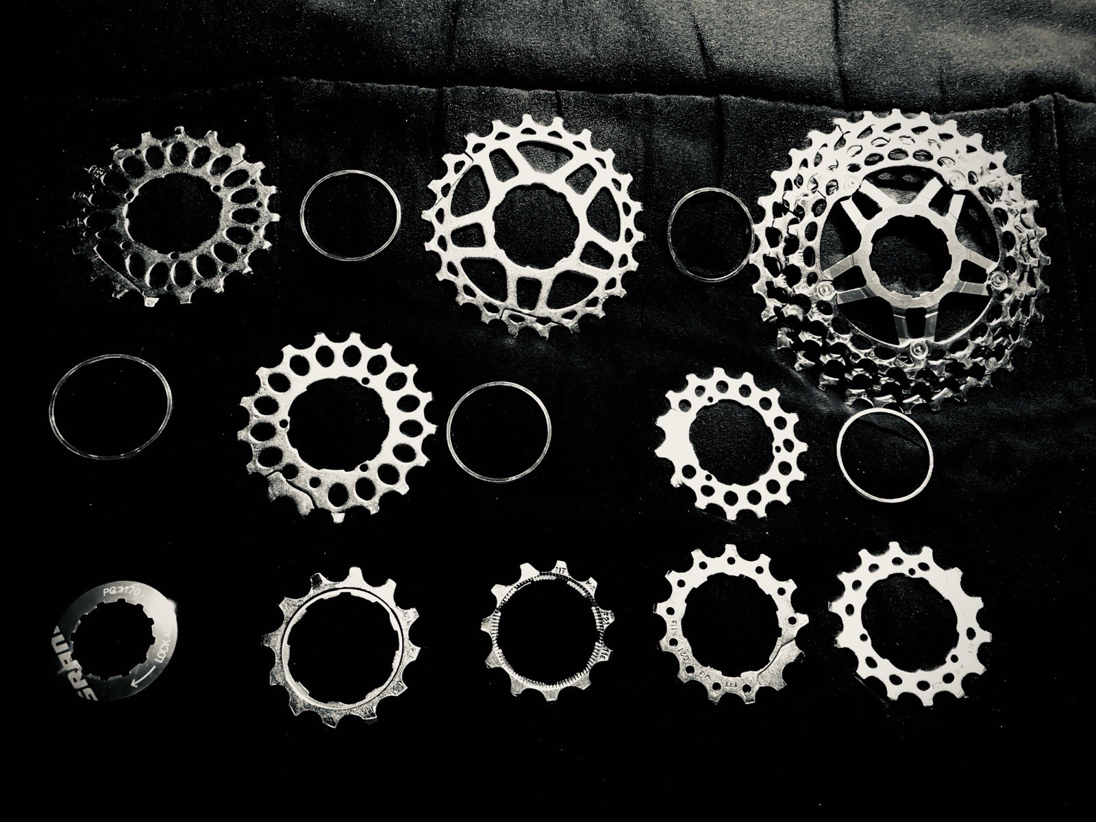 SRAM Force PG-1170 WiFli 11 Speed Cassette 1170 11-32T Gearing Gravel Road