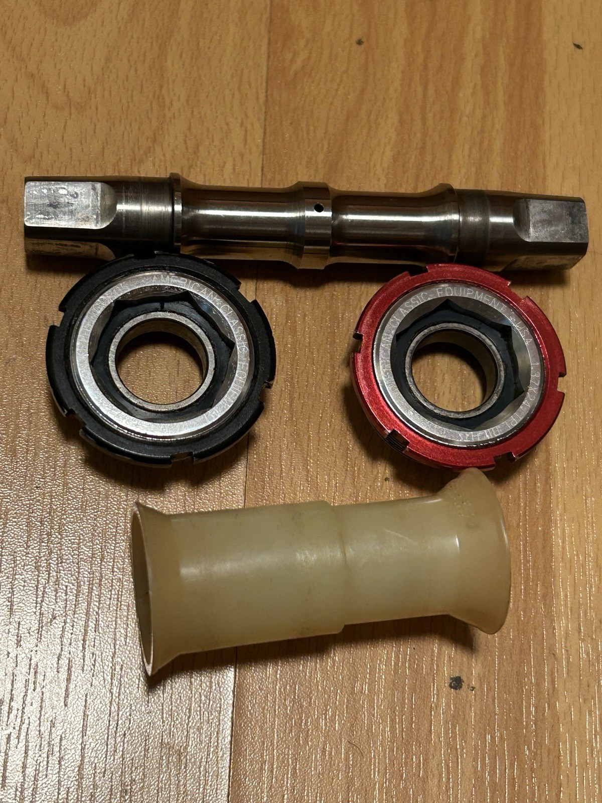 Vintage American Classic Titanium Sealed Bottom Bracket 113 mm 90s MTB 146g XTR