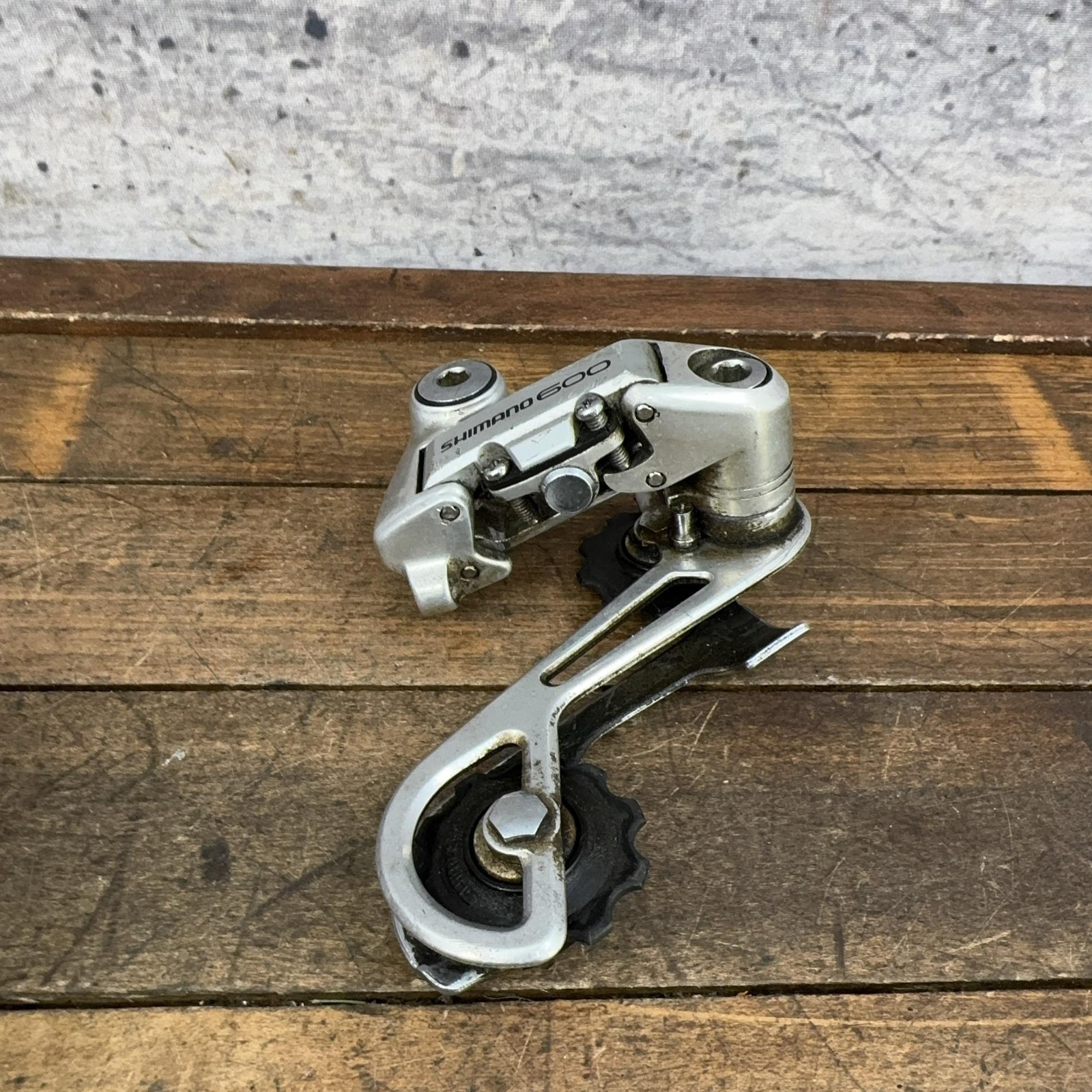 Vintage Shimano 600 Rear Derailleur LONG Cage Bolt-On Silver Road Japan Friction