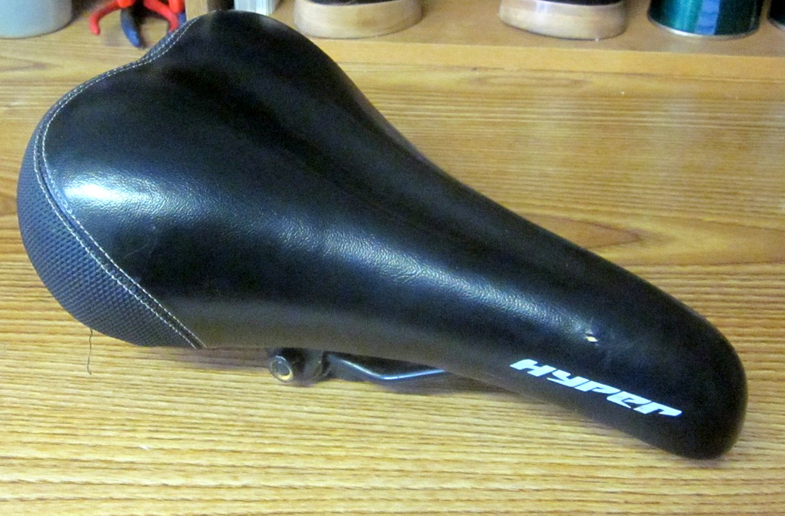 Mens Mountain Bike Seat Hyper Havoc. 270 mmx x 130 mm x 30 mm