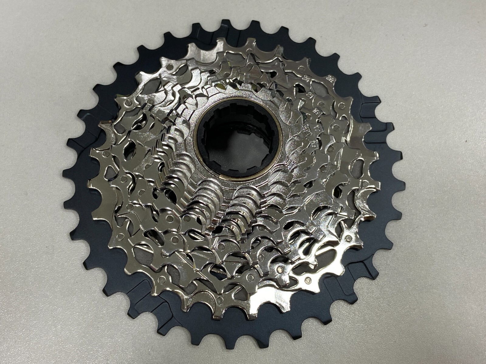 Sram Force XG-1270 12-Speed Cassette (Silver) 10-33T