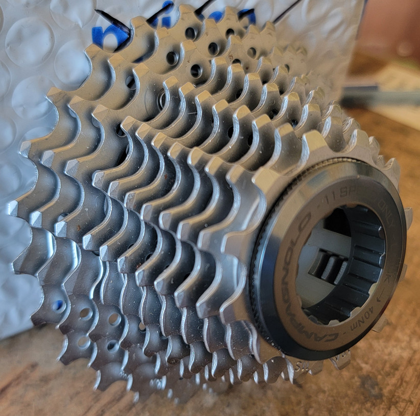 Campagnolo CHORUS 11-Speed Cassette 12-25t . NEW CONDITION