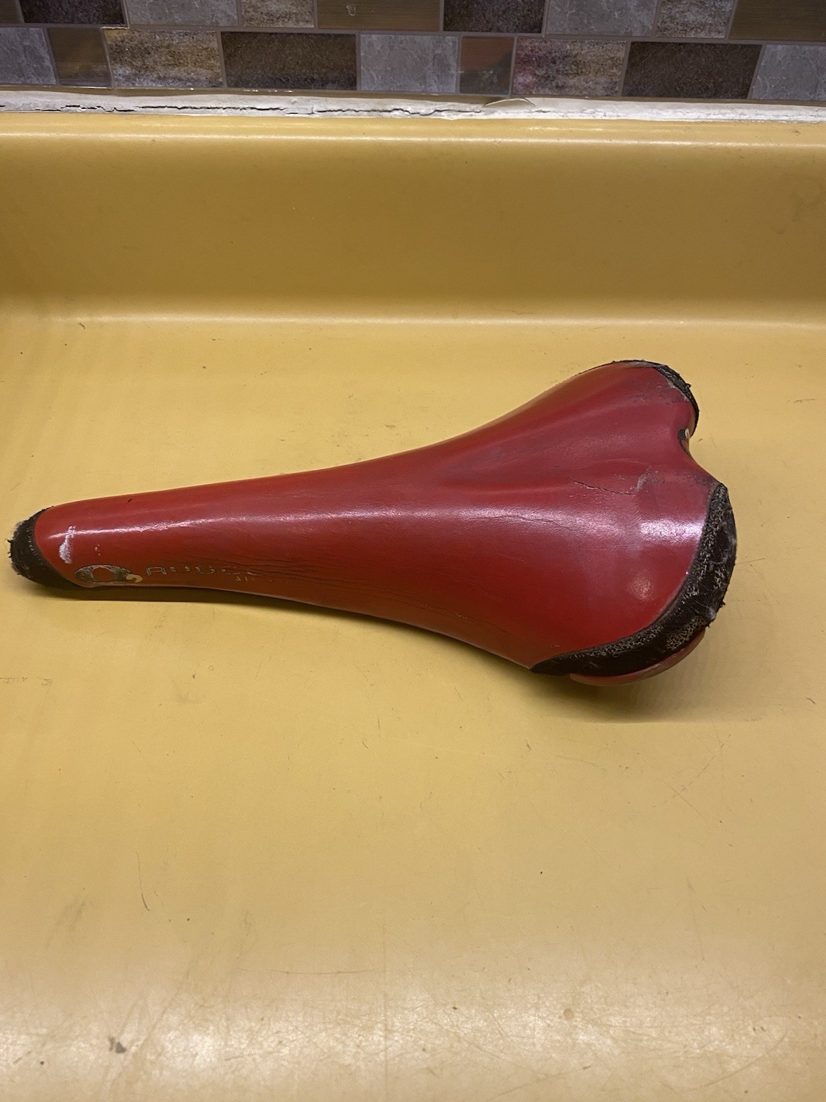Red Avocet O2 Air 270mm x 145mm Titanium Rail Saddle