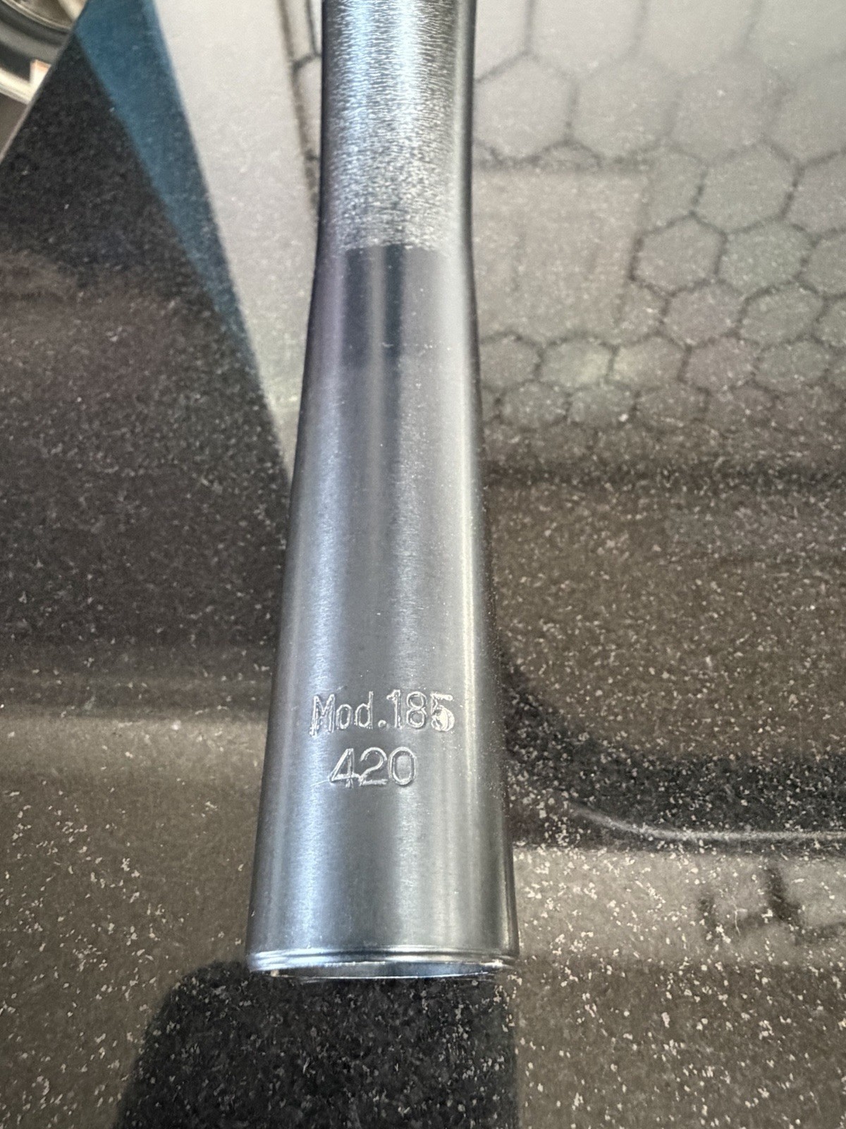 Nitto “Black magic” 42mm drop Bar