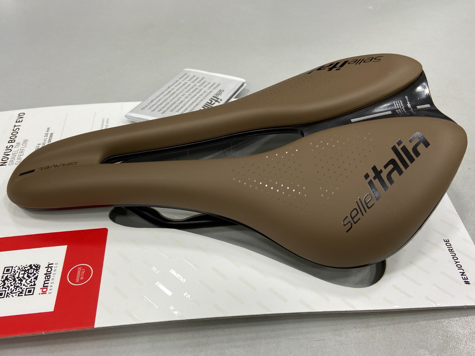 Selle Italia Novus Evo Boost Gravel TM Superflow L3 (145x245mm) Saddle Mud Brown