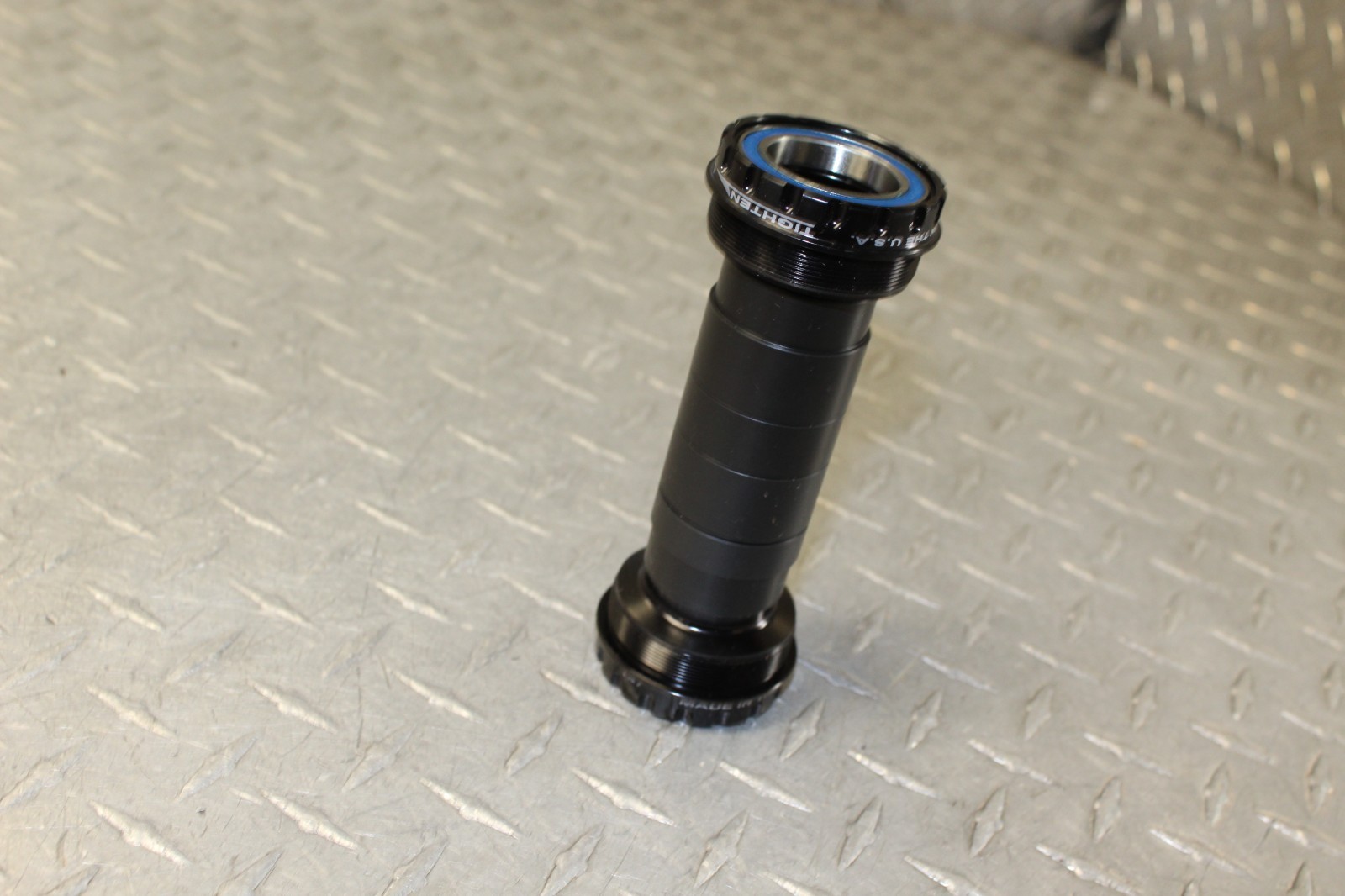 T47 Outboard ABEC-3 Threaded Cups T47 68-100mm 28.99mm T47-OUT-29MM