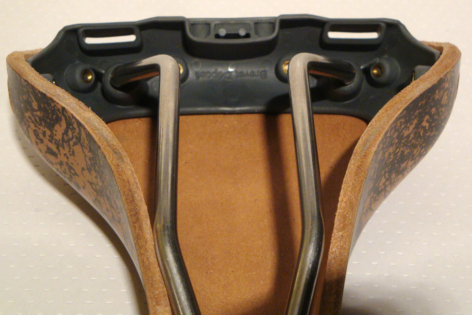 NEW GILLES BERTHOUD SADDLE SEAT ASPIN CORK MADE IN FRANCE IDEALE BROOKS