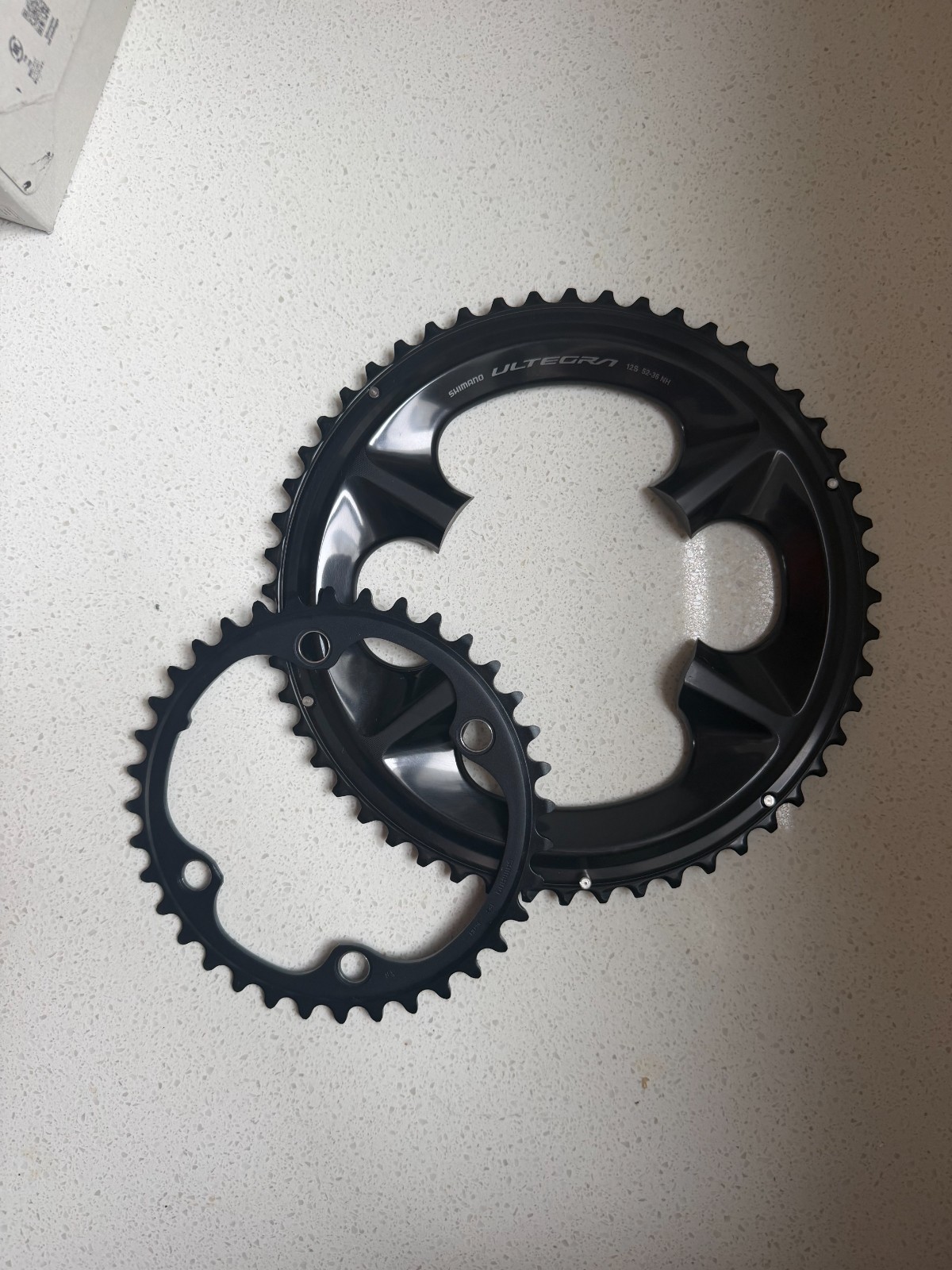 Shimano FC-R8100 Ultegra 52/36T 170mm 12-Speed Crankset – Low/no mileage