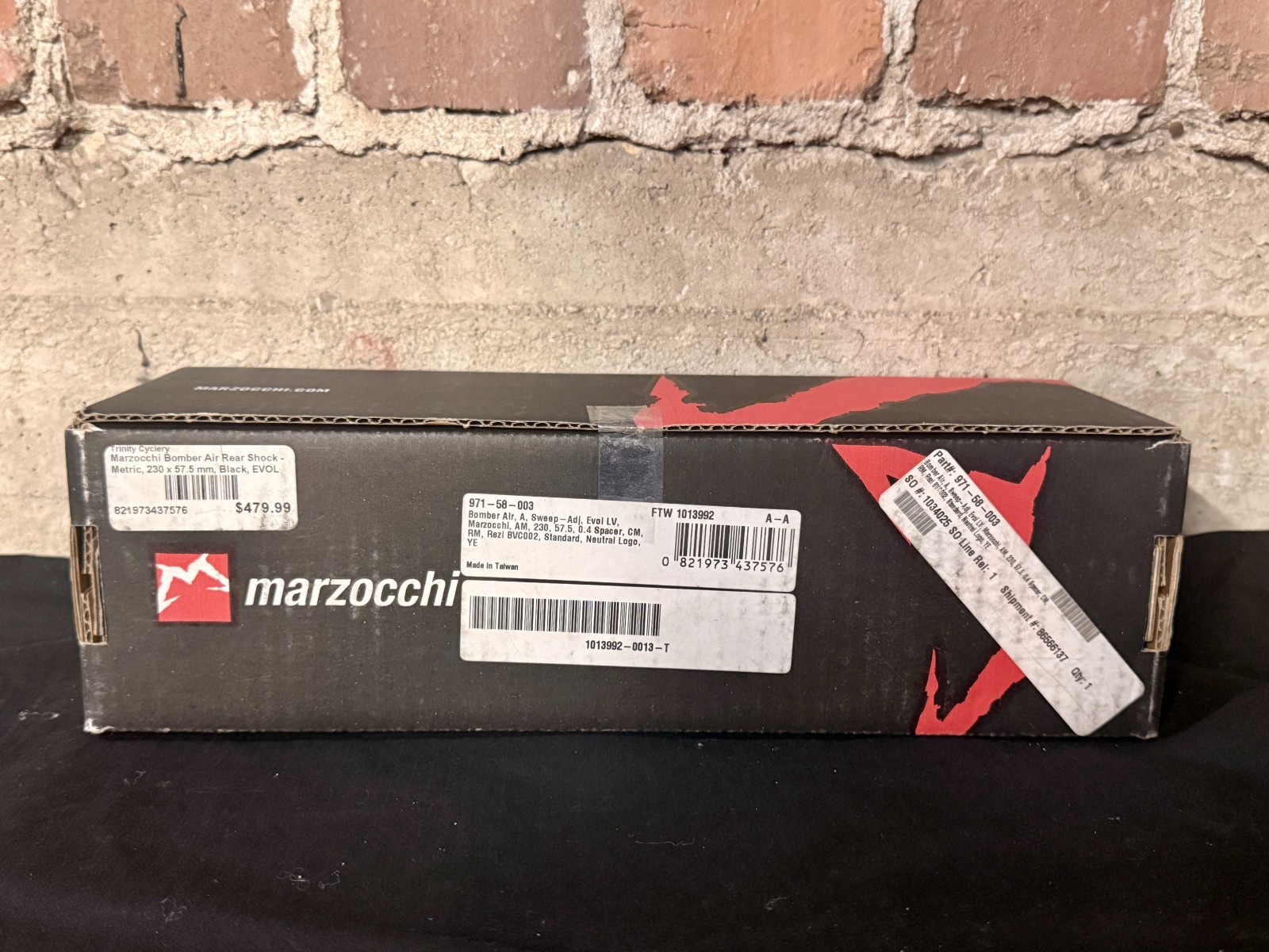 Marzocchi Bomber Air Rear Shock – Metric 230 x 57.5 mm, Black, EVOL