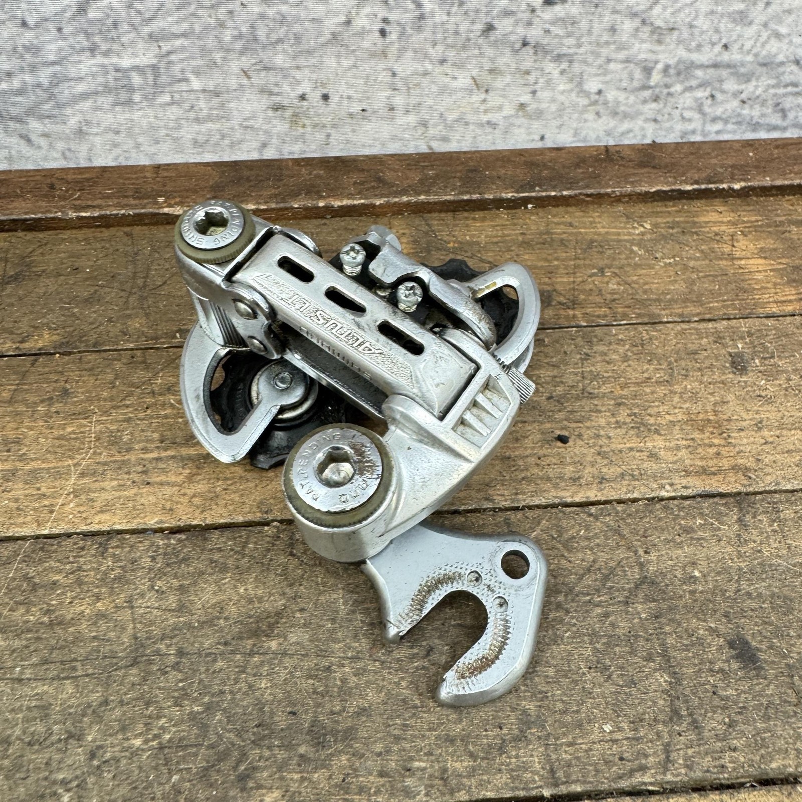 Vintage Shimano Altus LT Rear Derailleur Short Cage Hanger 290g Japan Bike