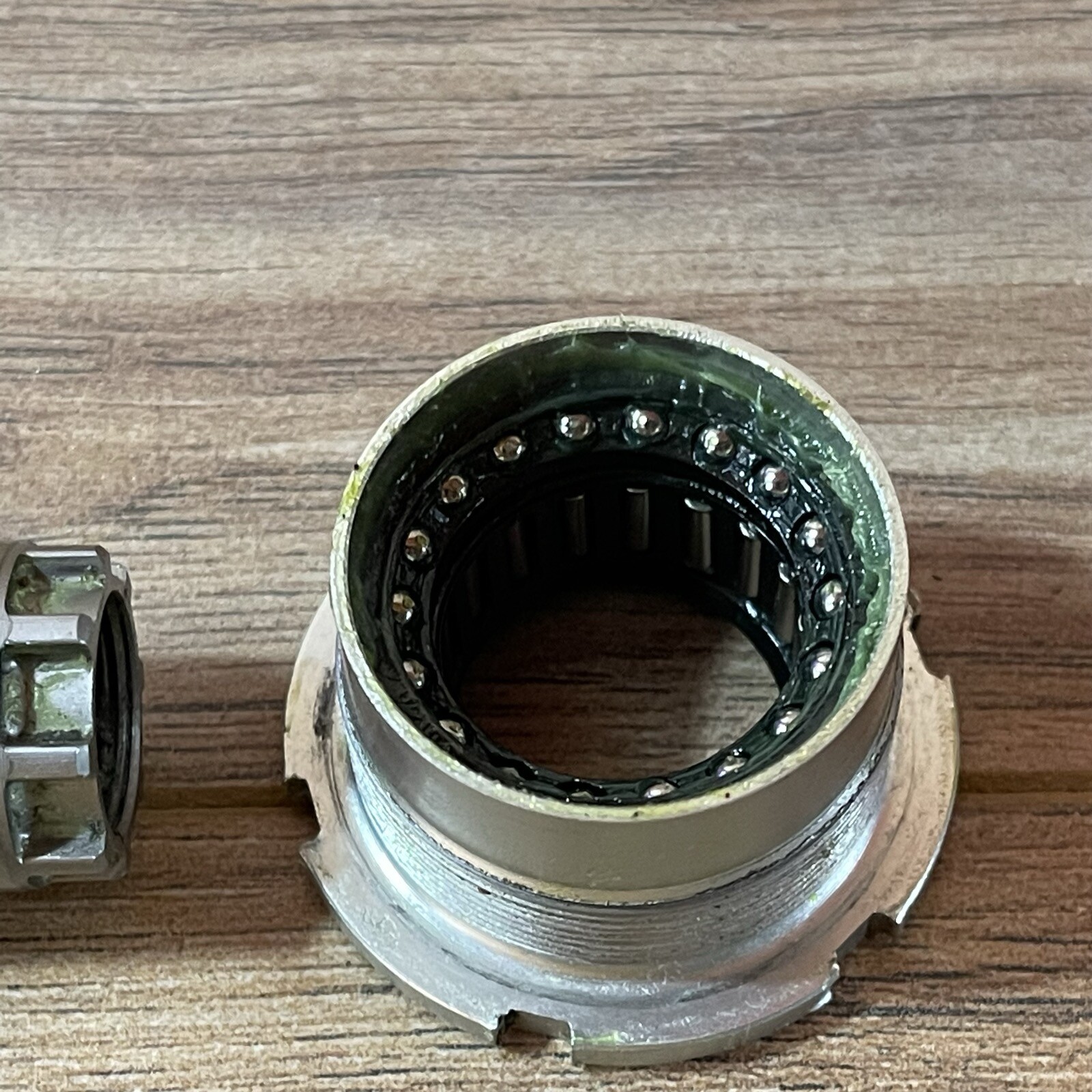 Shimano Dura-Ace BB-7700 Octalink V1 Bottom Bracket 68 x 109.5 English