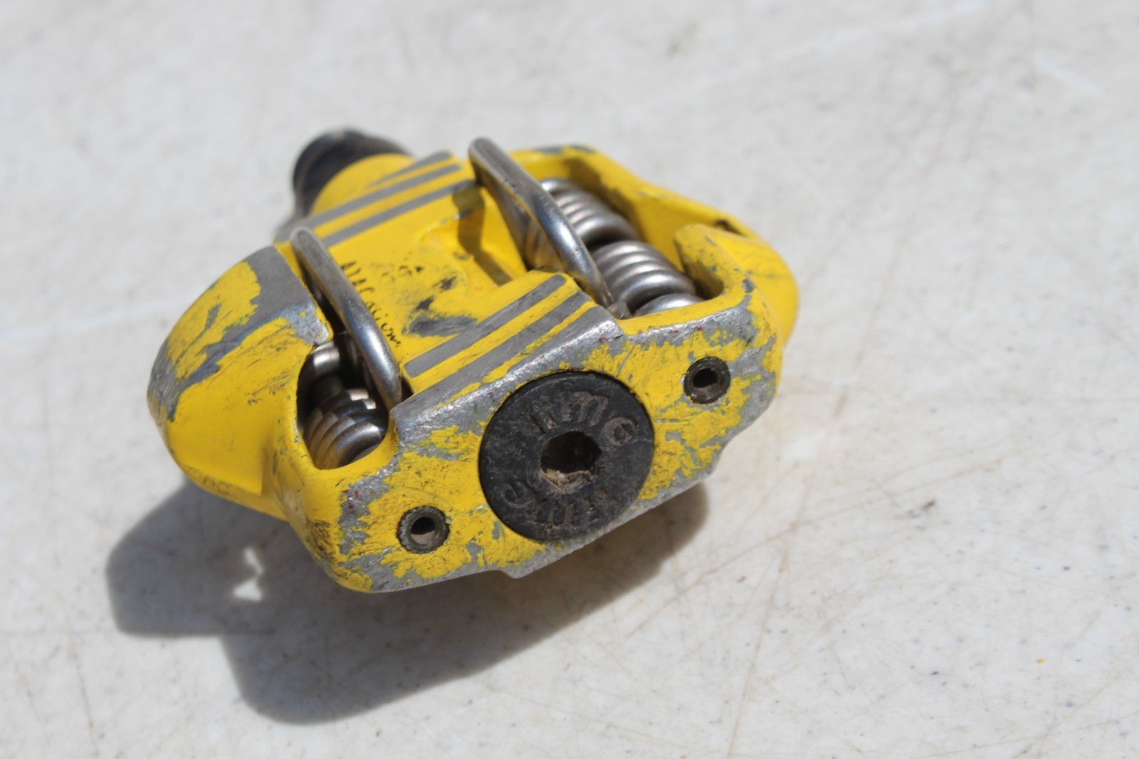 TIME ATAC Alium Clipless MTB Bike Pedals Yellow 9/16 Pair Trail W/ CLEATS SCREWS