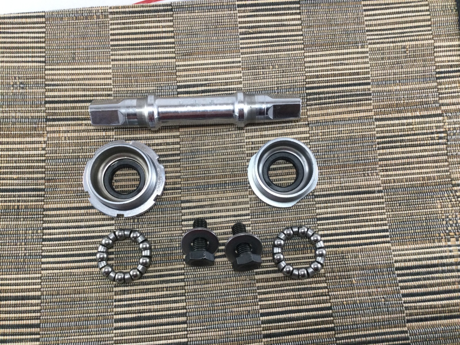 SHIMANO 68-W-116 CRMO TANGE BOTTOM BRACKET SET JE …