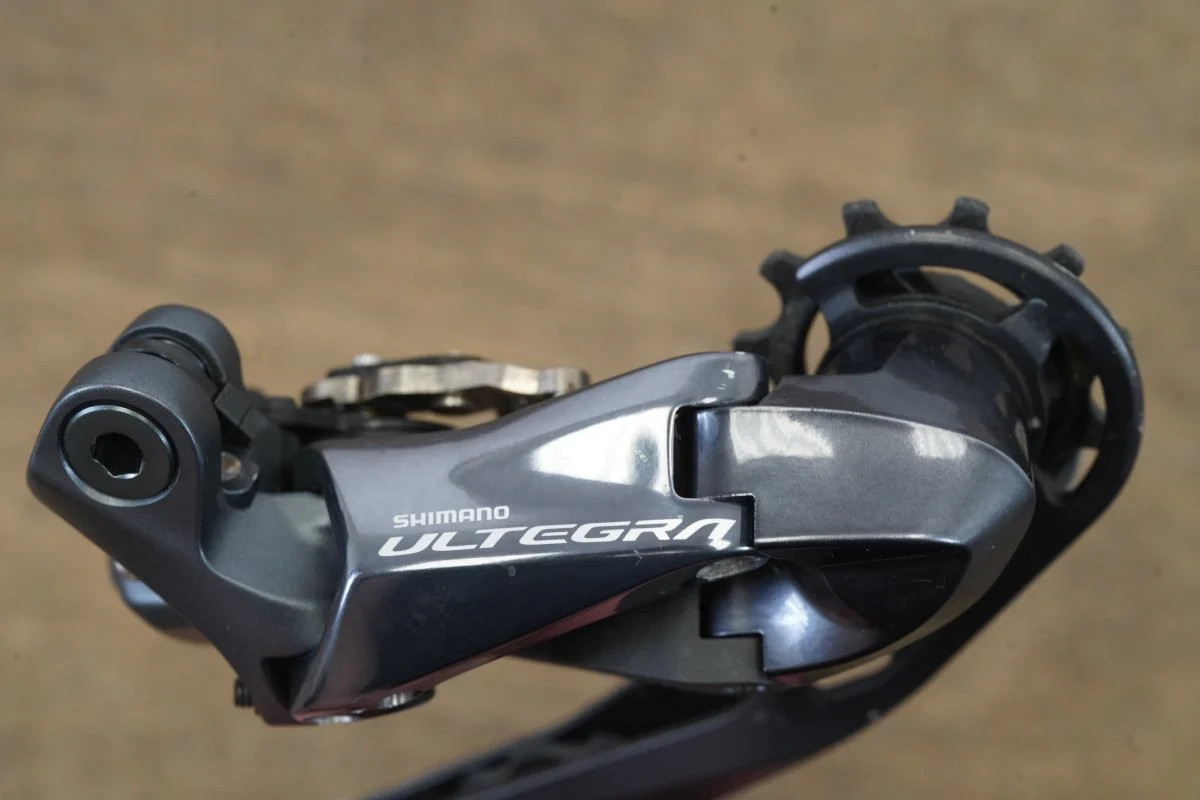 Shimano Ultegra R8070 Di2 11 Speed Electronic Hydraulic Disc Groupset 8070
