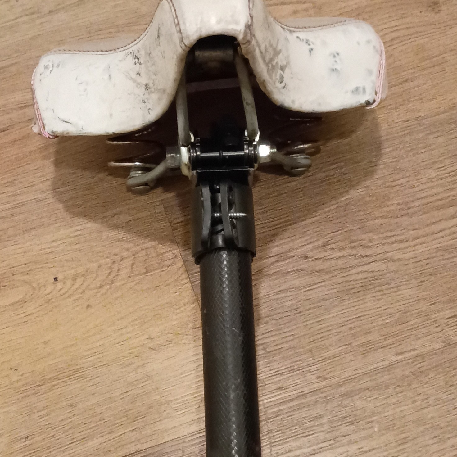 Huffy White Cruiser Bike Comfort Saddle Seat with Springs Metal Plastic
