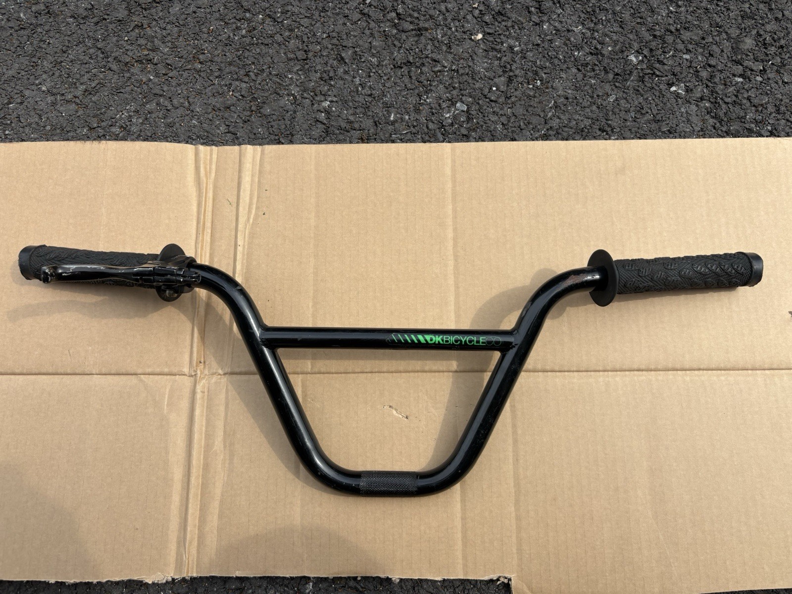 DK Bikes BMX Handlebars Black Mid School With DK Grips Used Not Cut Or Bent