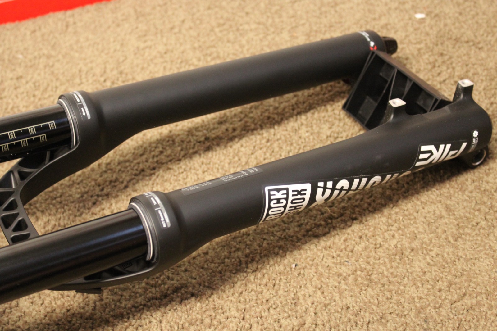 NEW RockShox Pike RCT3, 27.5″ wheels x 140mm Travel MTB Fork 15x110mm Boost