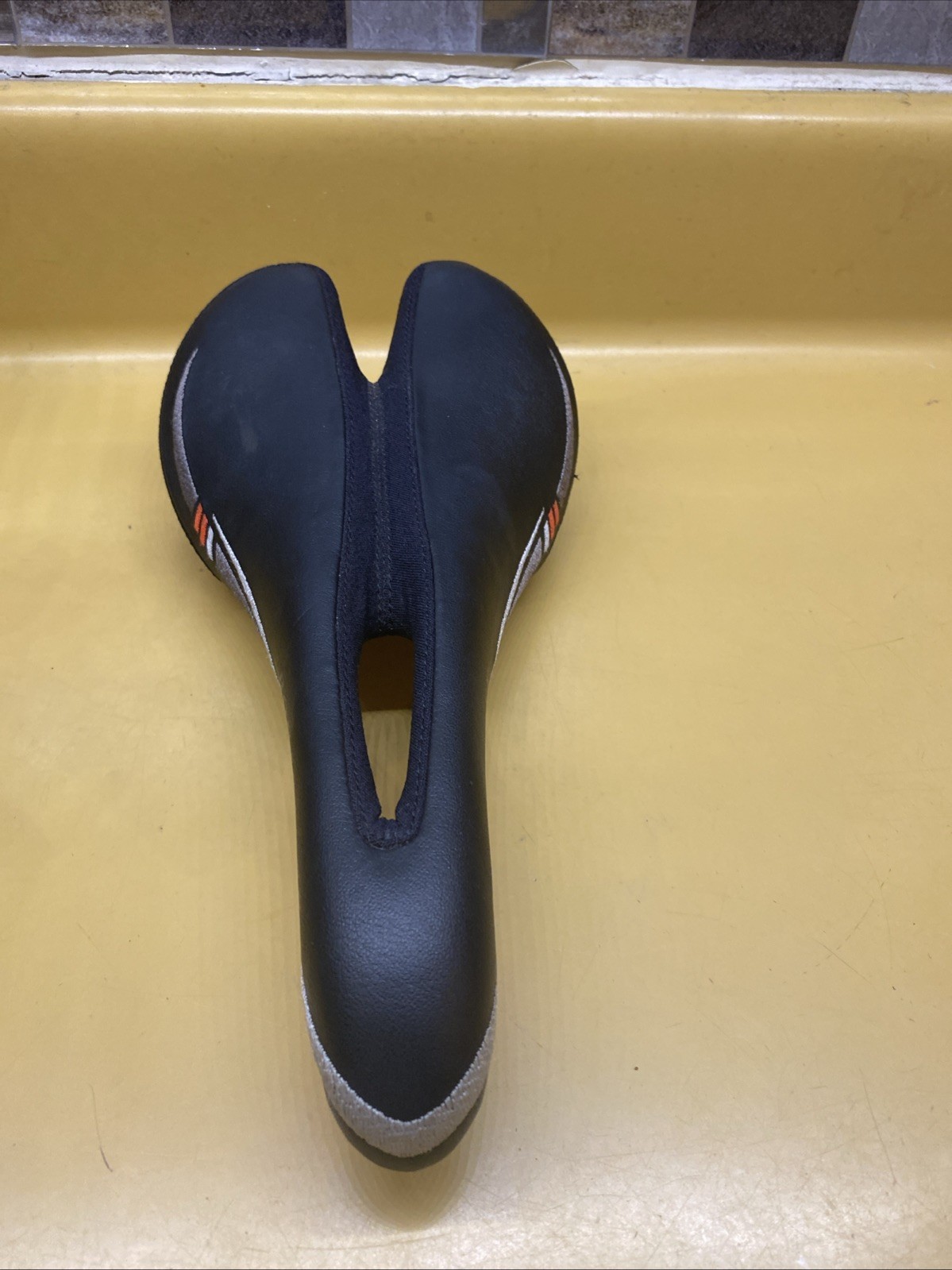 Black Bontrager 270mm x 130mm Titanium Rail Saddle