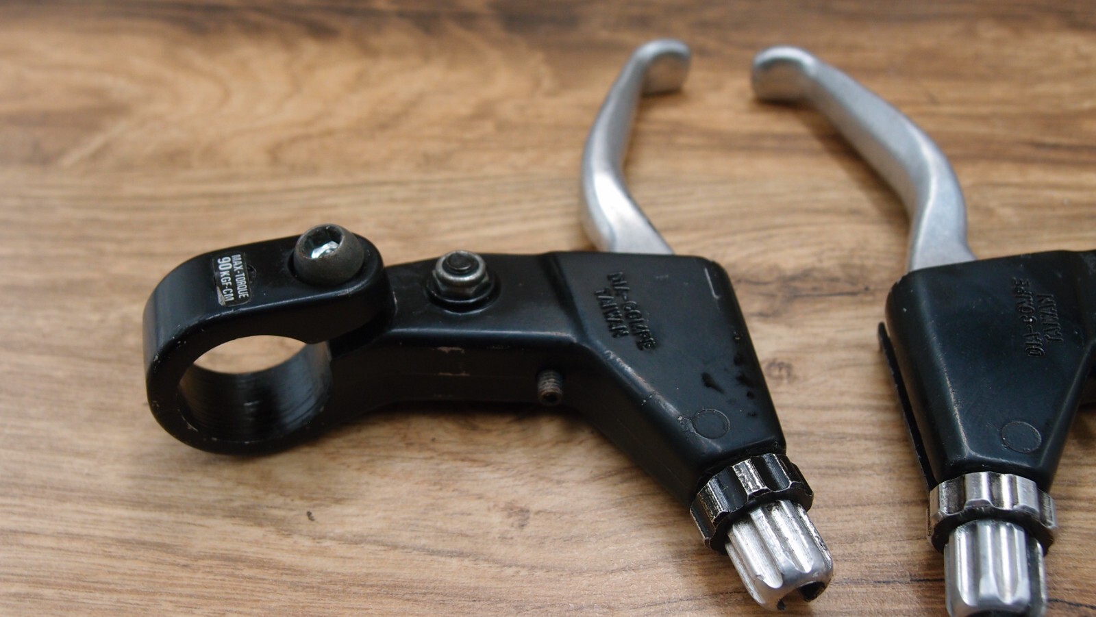 1990’s MTB brake levers Dia Compe DP7 made in Taiwan