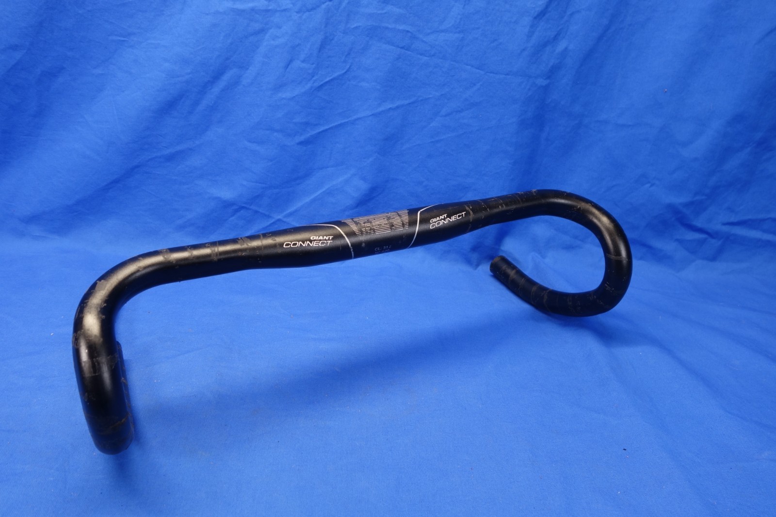 Giant Connect Aluminum Road Bike Handlebar 42cm Width, 31.8mm Clamp