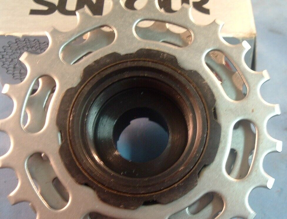 SunTour Winner Pro 6-Spd 14T-21T Freewheel NEW / NOS Road Vintage- Mint-1987-NIB