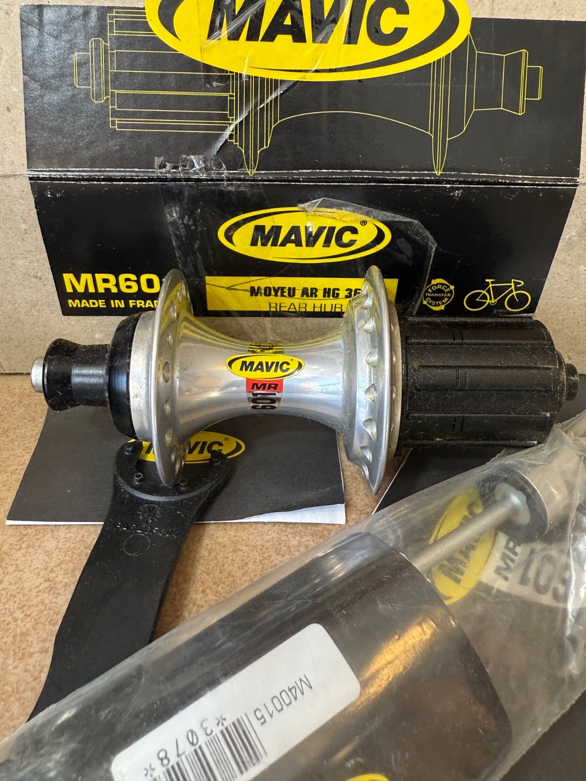 MAVIC MR 601 36H Front / Rear Hubset Moyeu AV & AR HG w QR Skewer NOS NEW in box