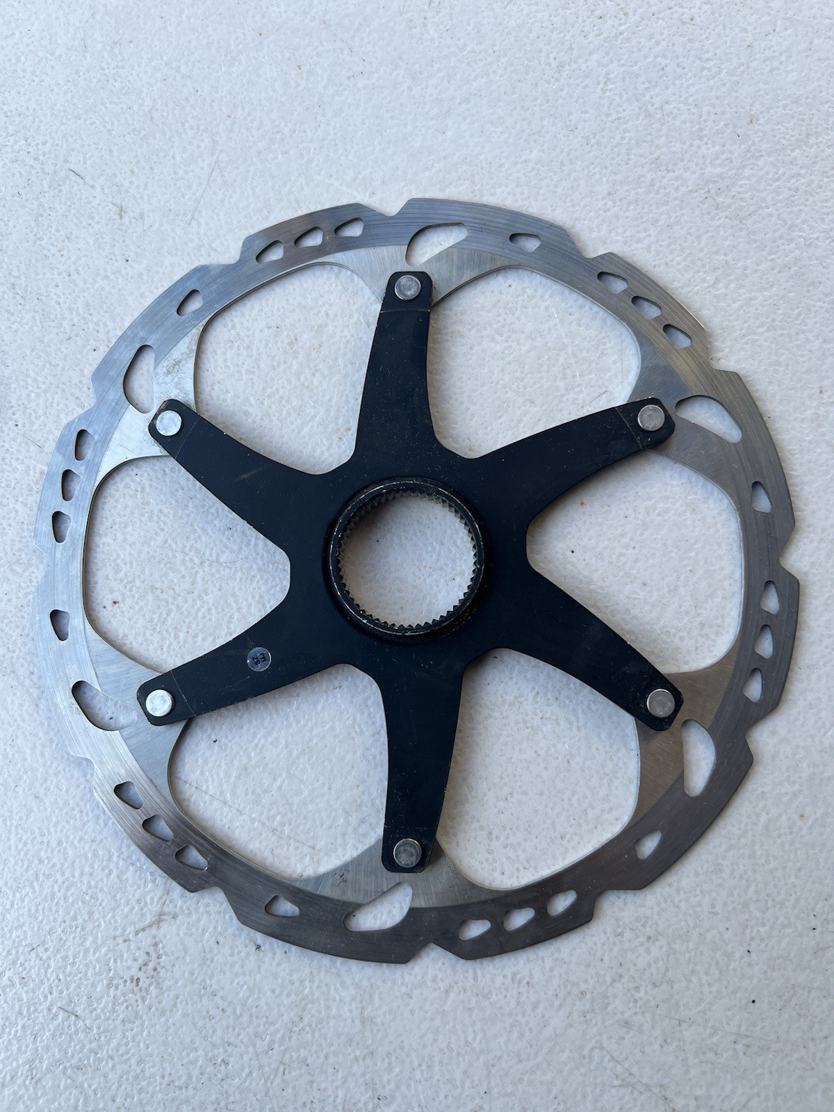 (1) Shimano XT 203mm rotor (6 bolt) SM-RT81-L