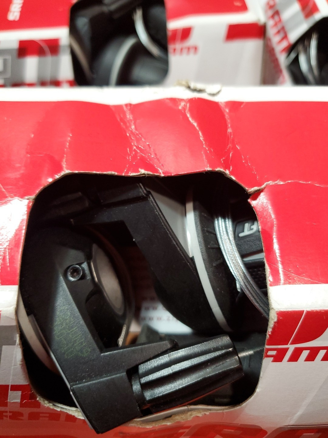 SRAM 3.0 Comp 3×8-Speed Shifter Set w/ cables and grips MAULED BOX SRAM ONLY