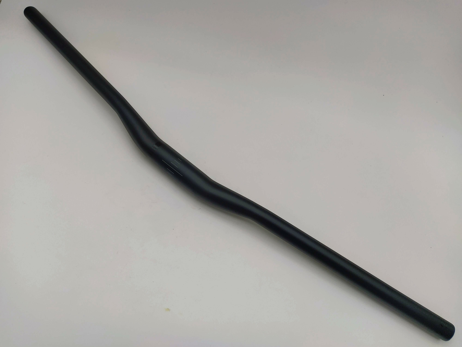 Giant Connect TR Handlebar 31. 8mm Width 780mm Rise 20mm upsw eep 5º backsweep 7