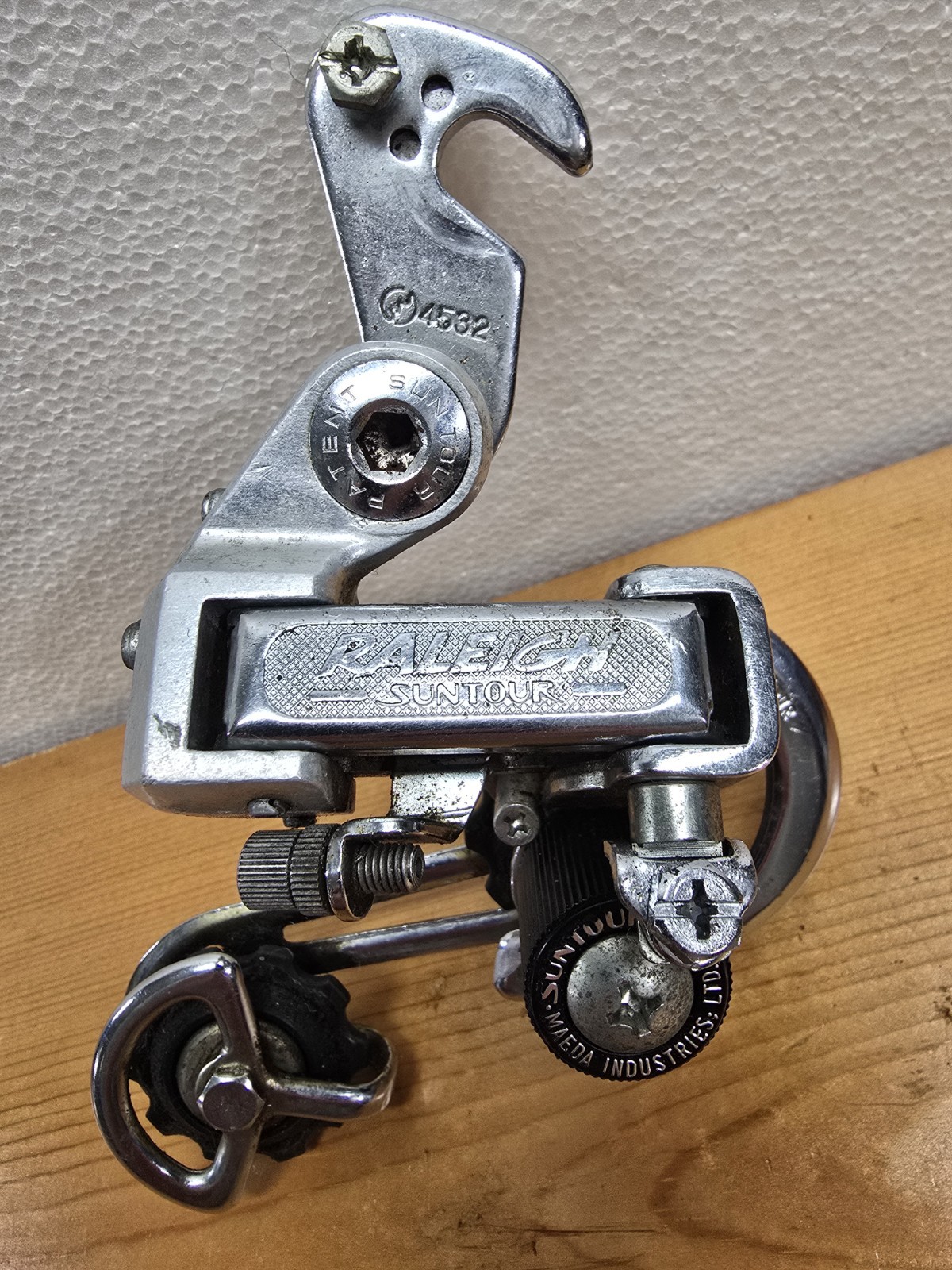 VINTAGE RALEIGH SUNTOUR GT 7 REAR DERAILLEUR LONG CAGE IN EXC COND 7 Speed