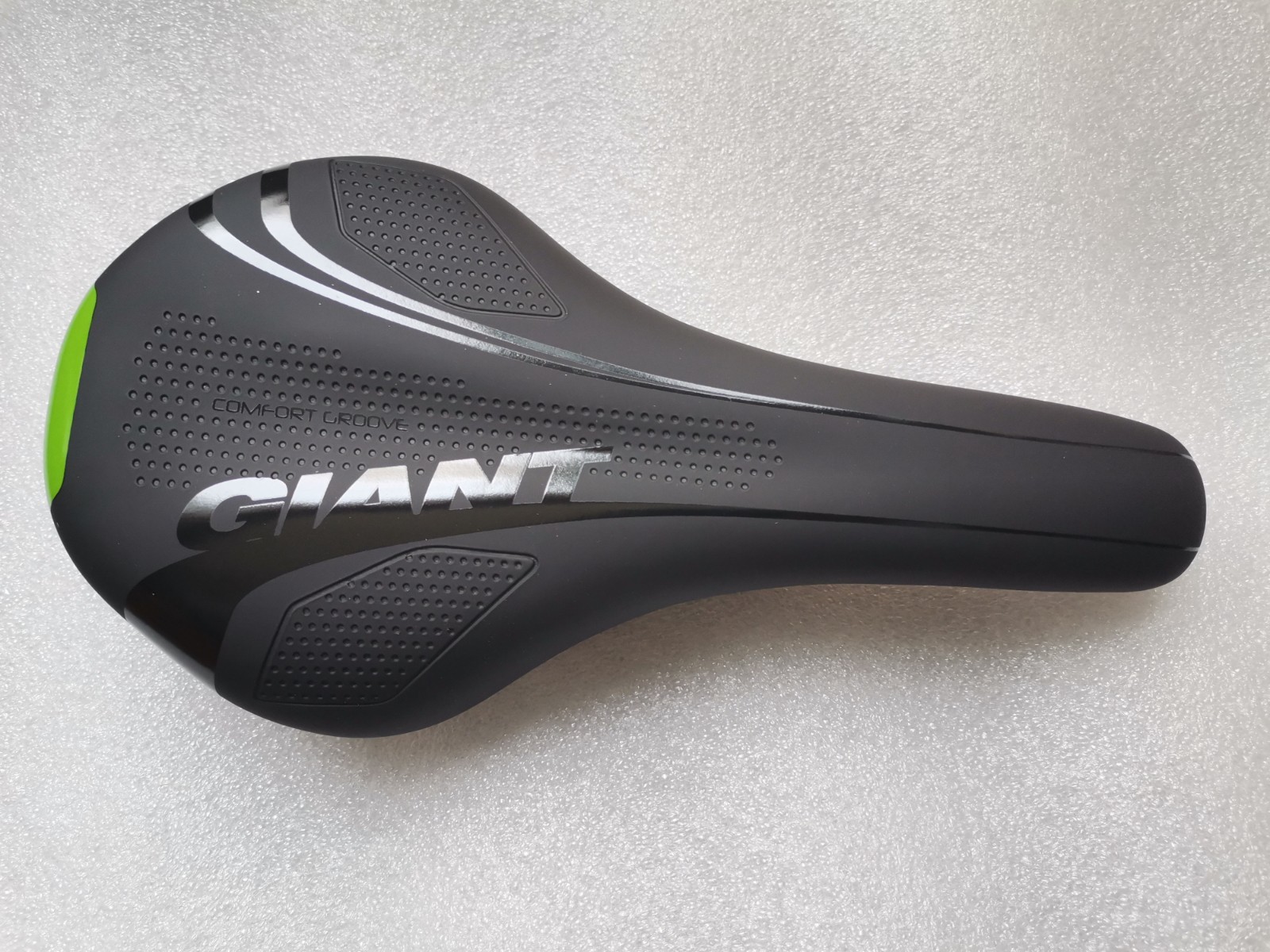 GIANT COMFORT GROOVE SADDLE SEAT MTB CITY TOURING BLACK-GREEN BY SELLE ROYAL