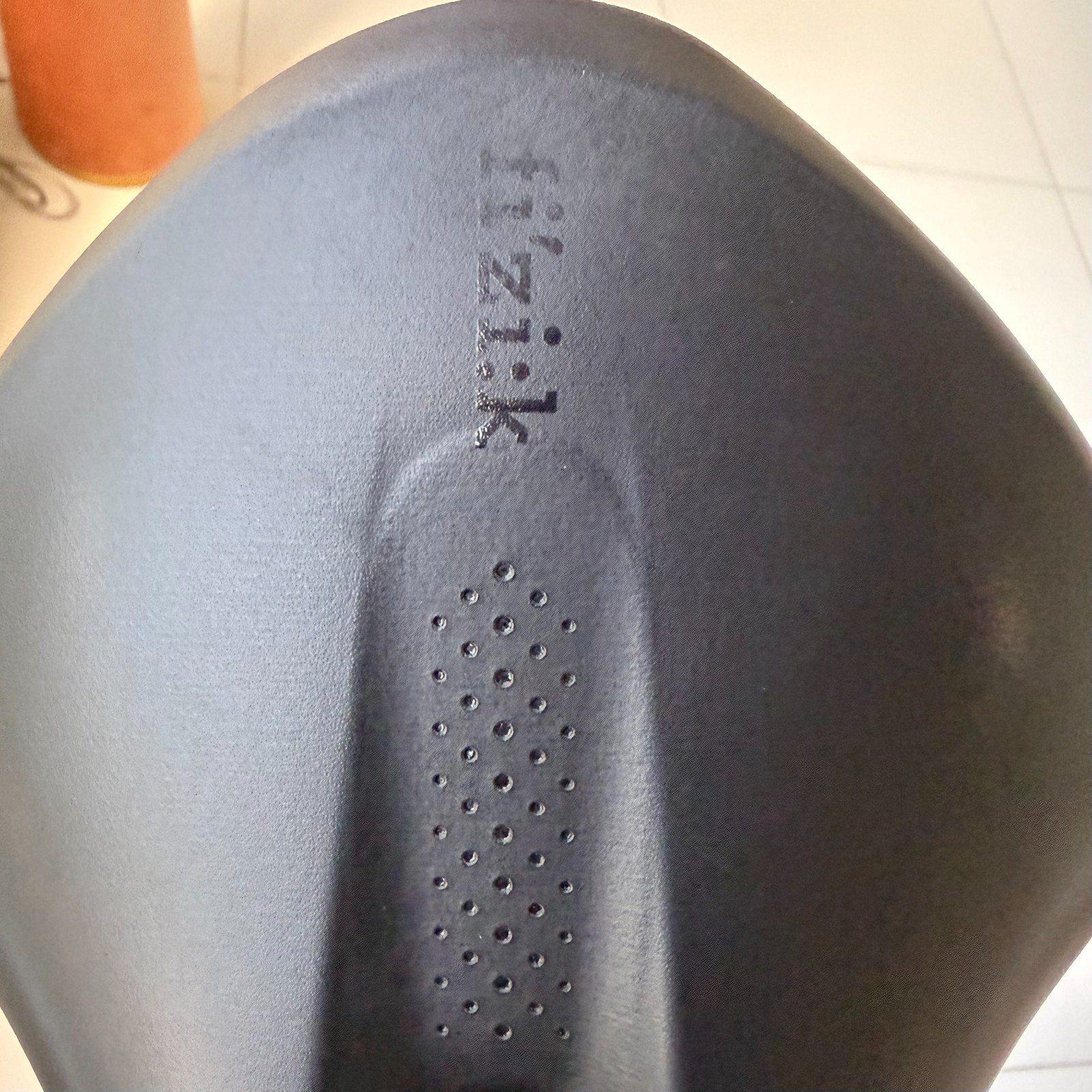 Fizik Tempo Aliante R1 Saddle – Carbon, 155mm, Black
