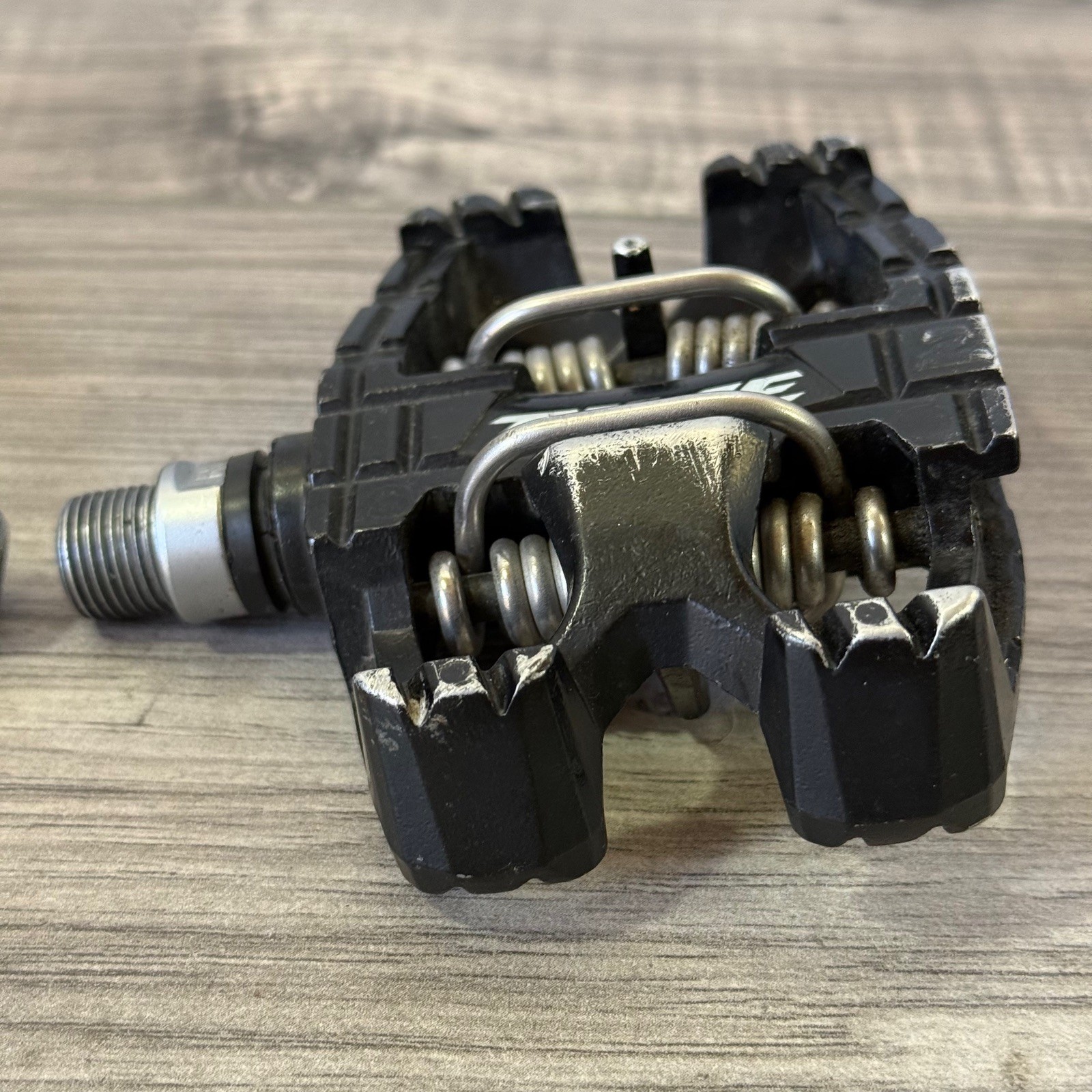 Time ATAC Z Strong Platform Clipless DH Pedals Black No Cleats LOW MILES