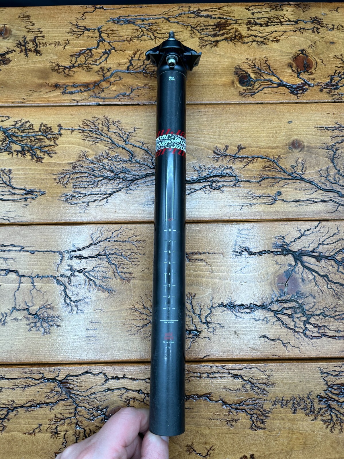 Niner 30.9mm x 370mm Carbon Seatpost